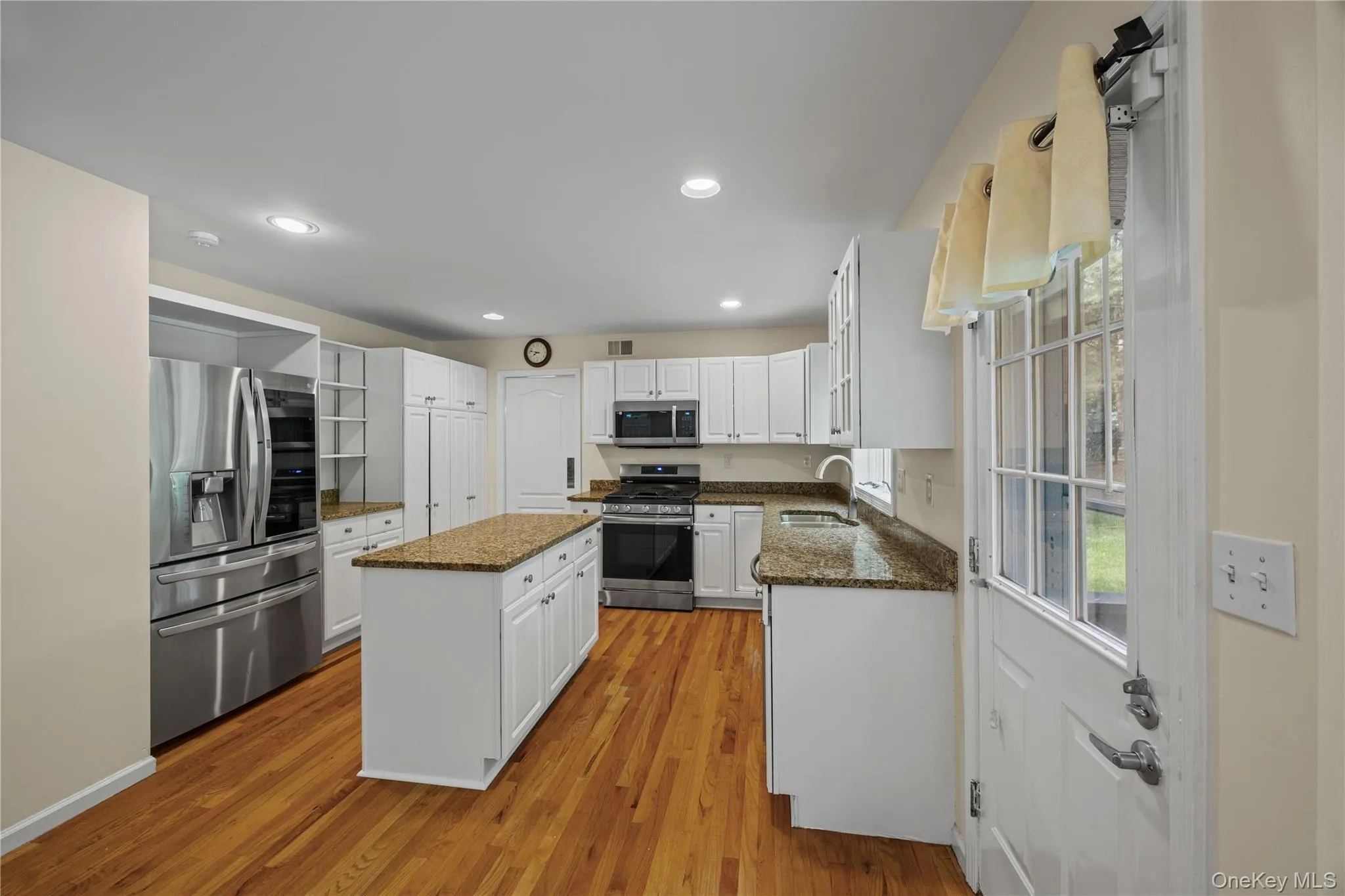 3050 Chen Court, Yorktown, NY, 4 Bedrooms Bedrooms, 9 Rooms Rooms,3 BathroomsBathrooms,Residential,For Rent,Chen,0,1005119 3050 Chen Court, Yorktown, NY, 4 Bedrooms Bedrooms, 9 Rooms Rooms,3 BathroomsBathrooms,Residential,For Rent,Chen,0,1005119