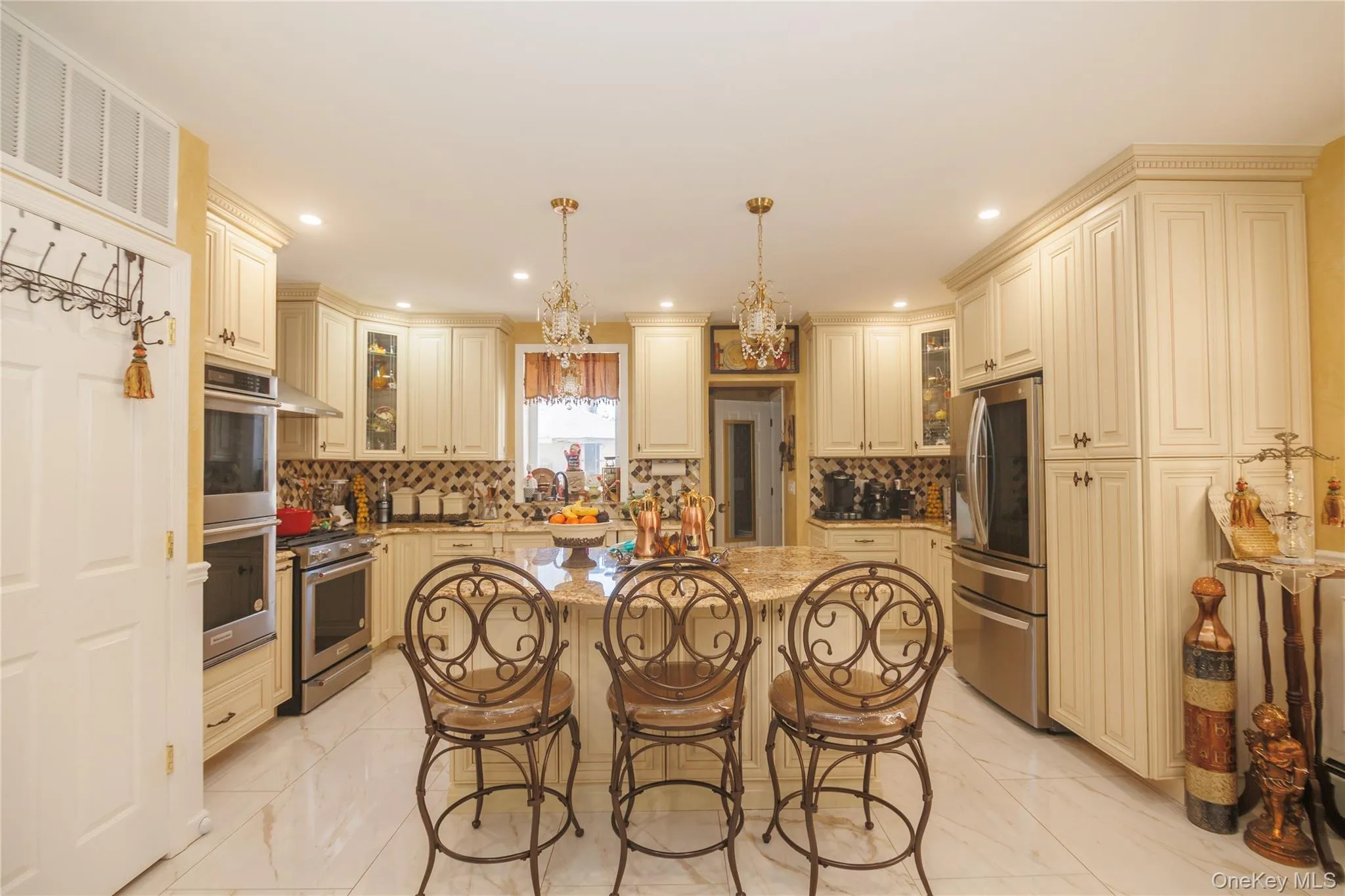 1715 Hering Avenue, New York, NY, 5 Bedrooms Bedrooms, 9 Rooms Rooms,3 BathroomsBathrooms,Residential,For Rent,Hering,0,1005122 1715 Hering Avenue, New York, NY, 5 Bedrooms Bedrooms, 9 Rooms Rooms,3 BathroomsBathrooms,Residential,For Rent,Hering,0,1005122