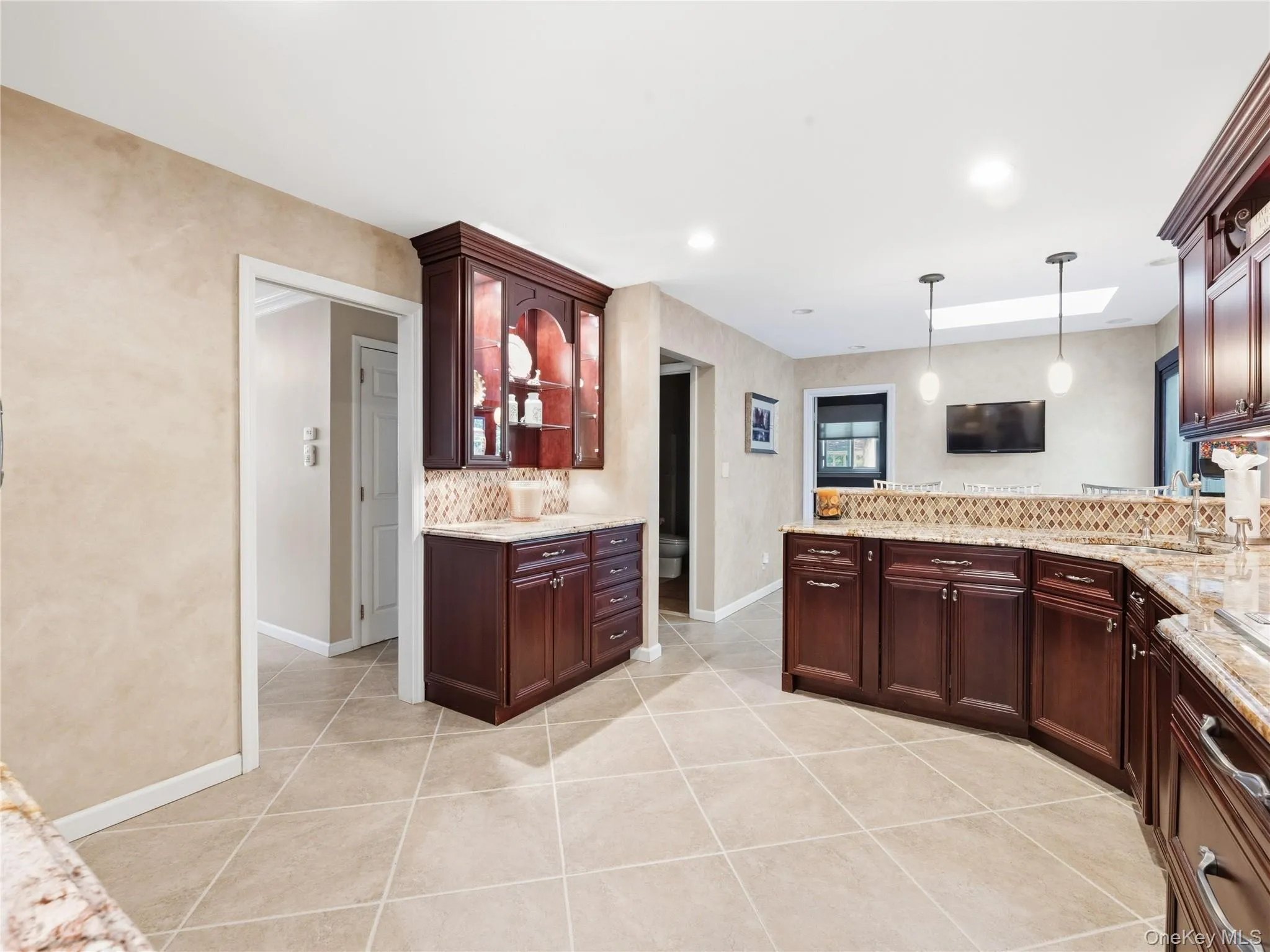 161 Cow Neck Road, North Hempstead, NY, 4 Bedrooms Bedrooms, 8 Rooms Rooms,3 BathroomsBathrooms,Residential,For Rent,Cow Neck,0,1005128 161 Cow Neck Road, North Hempstead, NY, 4 Bedrooms Bedrooms, 8 Rooms Rooms,3 BathroomsBathrooms,Residential,For Rent,Cow Neck,0,1005128