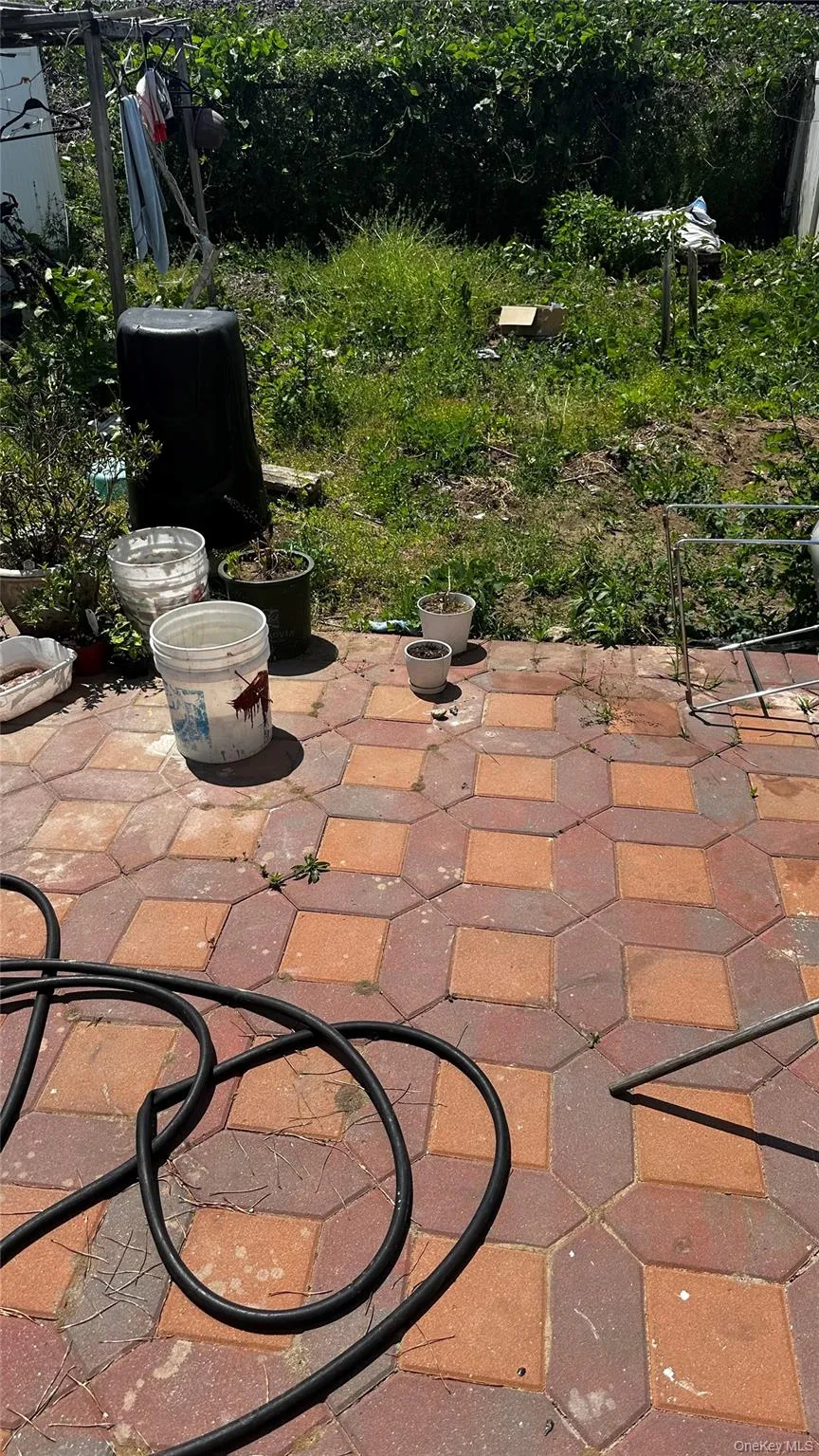 11242 Dillon Street, New York, NY, 3 Bedrooms Bedrooms, 7 Rooms Rooms,2 BathroomsBathrooms,Residential,For Rent,Dillon,0,KEY1005132 11242 Dillon Street, New York, NY, 3 Bedrooms Bedrooms, 7 Rooms Rooms,2 BathroomsBathrooms,Residential,For Rent,Dillon,0,KEY1005132