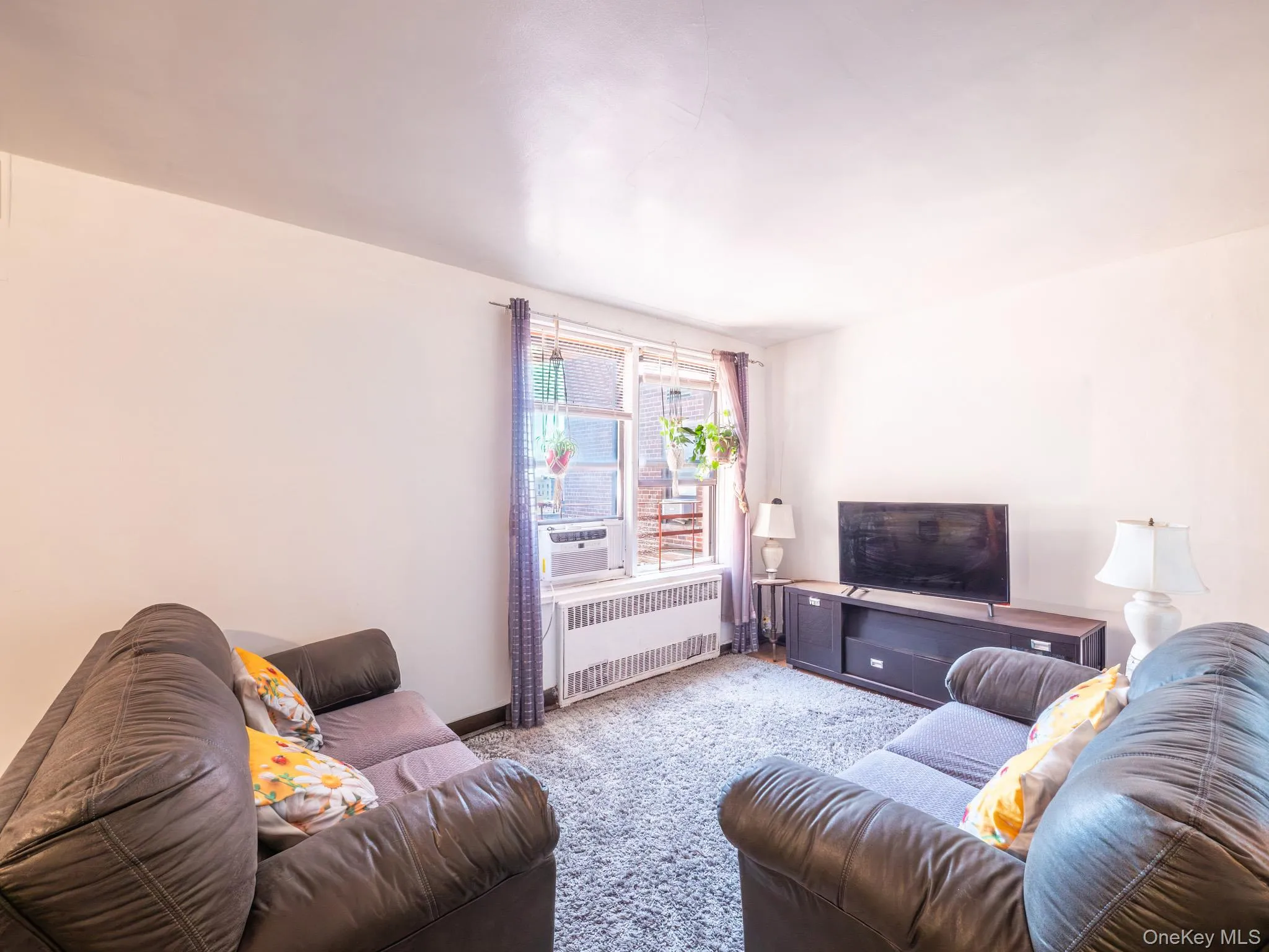 90-11 35th Avenue, New York, NY, 1 Bedroom Bedrooms, 4 Rooms Rooms,1 BathroomBathrooms,Residential,For Rent,35th,0,1005141 90-11 35th Avenue, New York, NY, 1 Bedroom Bedrooms, 4 Rooms Rooms,1 BathroomBathrooms,Residential,For Rent,35th,0,1005141