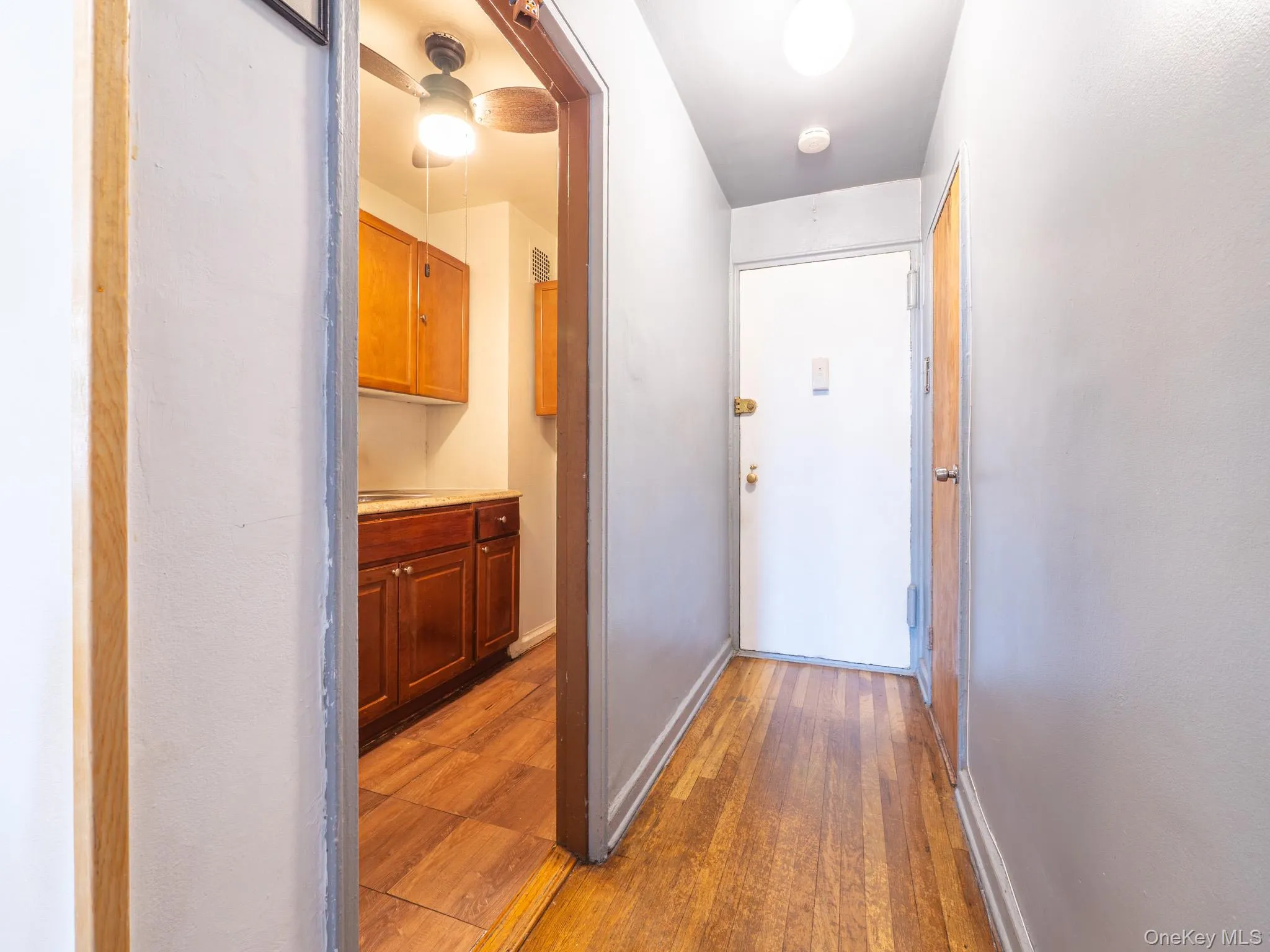 90-11 35th Avenue, New York, NY, 1 Bedroom Bedrooms, 4 Rooms Rooms,1 BathroomBathrooms,Residential,For Rent,35th,0,1005141 90-11 35th Avenue, New York, NY, 1 Bedroom Bedrooms, 4 Rooms Rooms,1 BathroomBathrooms,Residential,For Rent,35th,0,1005141