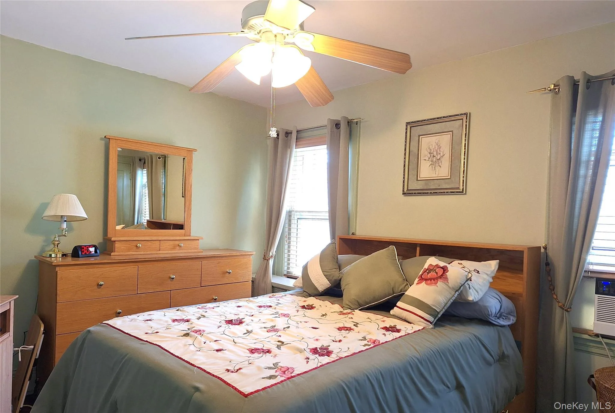 85-46 96th Street, New York, NY, 4 Bedrooms Bedrooms, 10 Rooms Rooms,2 BathroomsBathrooms,Residential,For Rent,96th,0,1005142 85-46 96th Street, New York, NY, 4 Bedrooms Bedrooms, 10 Rooms Rooms,2 BathroomsBathrooms,Residential,For Rent,96th,0,1005142