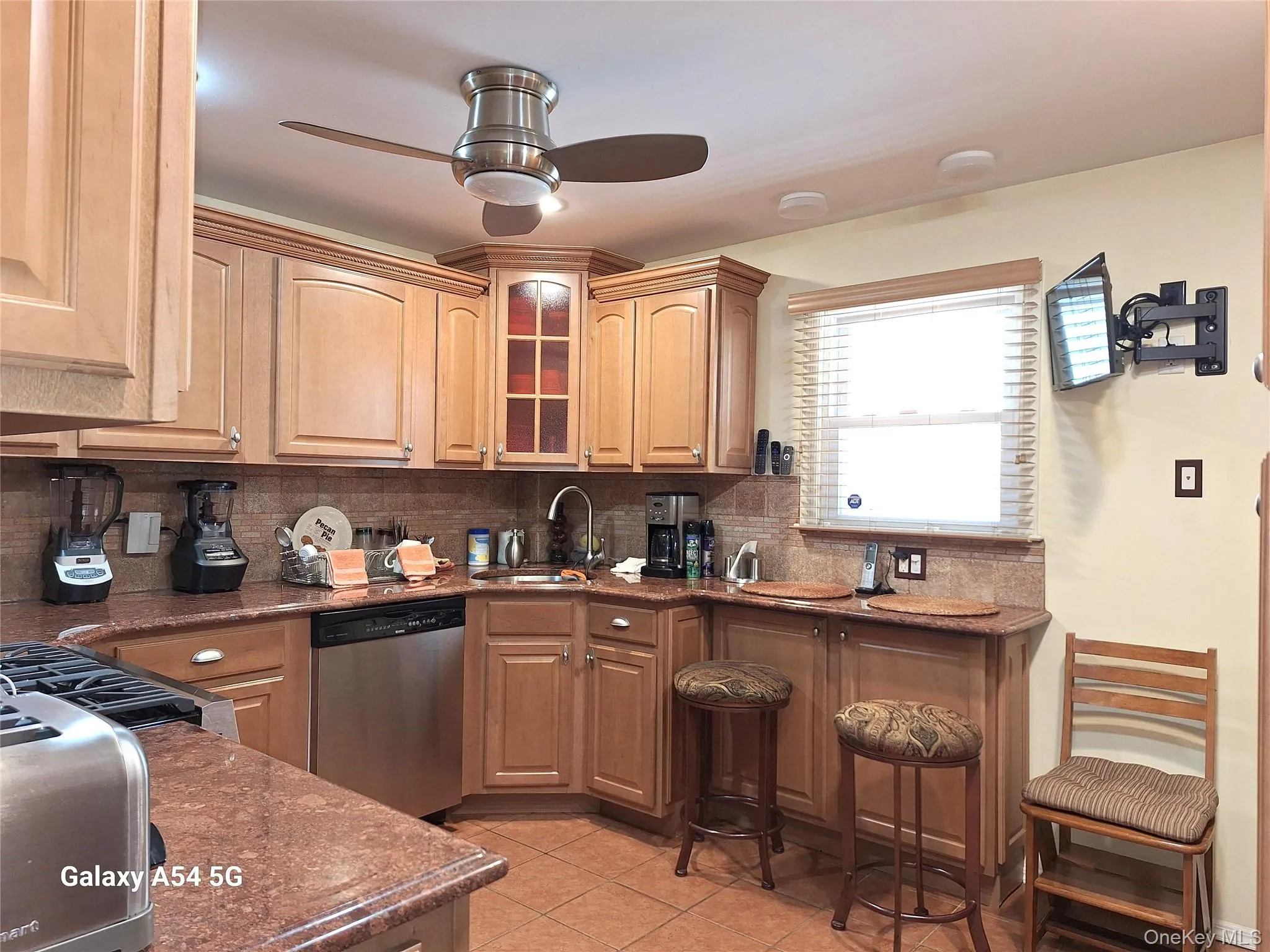 85-46 96th Street, New York, NY, 4 Bedrooms Bedrooms, 10 Rooms Rooms,2 BathroomsBathrooms,Residential,For Rent,96th,0,1005142 85-46 96th Street, New York, NY, 4 Bedrooms Bedrooms, 10 Rooms Rooms,2 BathroomsBathrooms,Residential,For Rent,96th,0,1005142