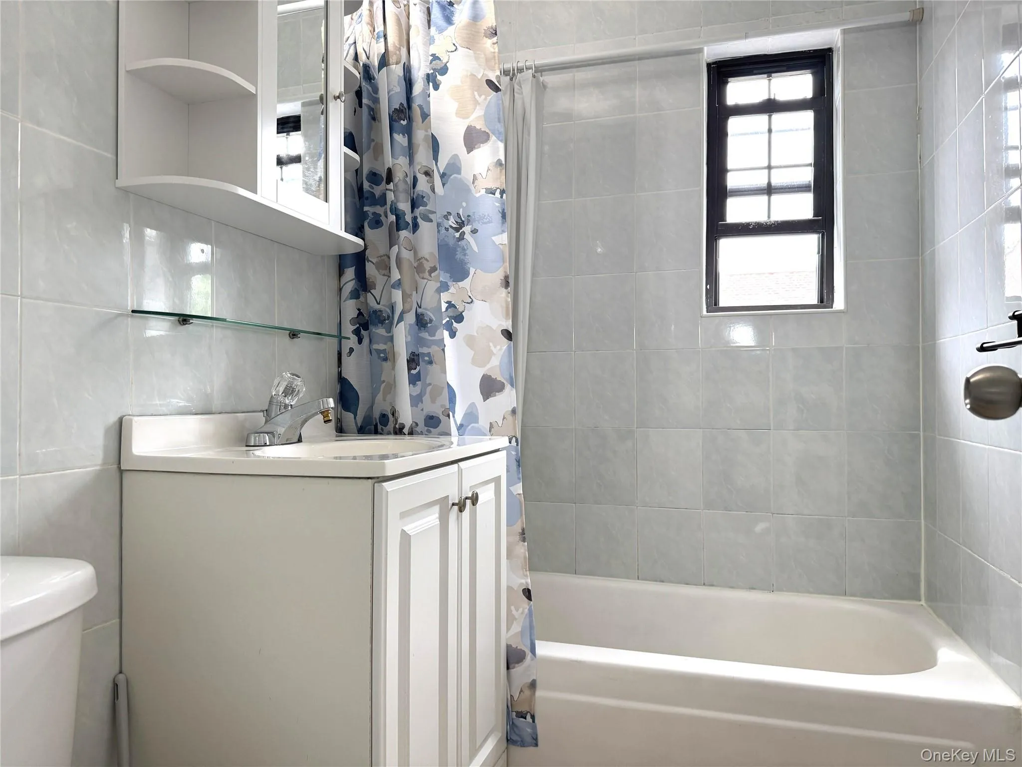 78-16 147th St, New York, NY, 2 Bedrooms Bedrooms, 5 Rooms Rooms,1 BathroomBathrooms,Residential,For Rent,147th St,0,1005146 78-16 147th St, New York, NY, 2 Bedrooms Bedrooms, 5 Rooms Rooms,1 BathroomBathrooms,Residential,For Rent,147th St,0,1005146