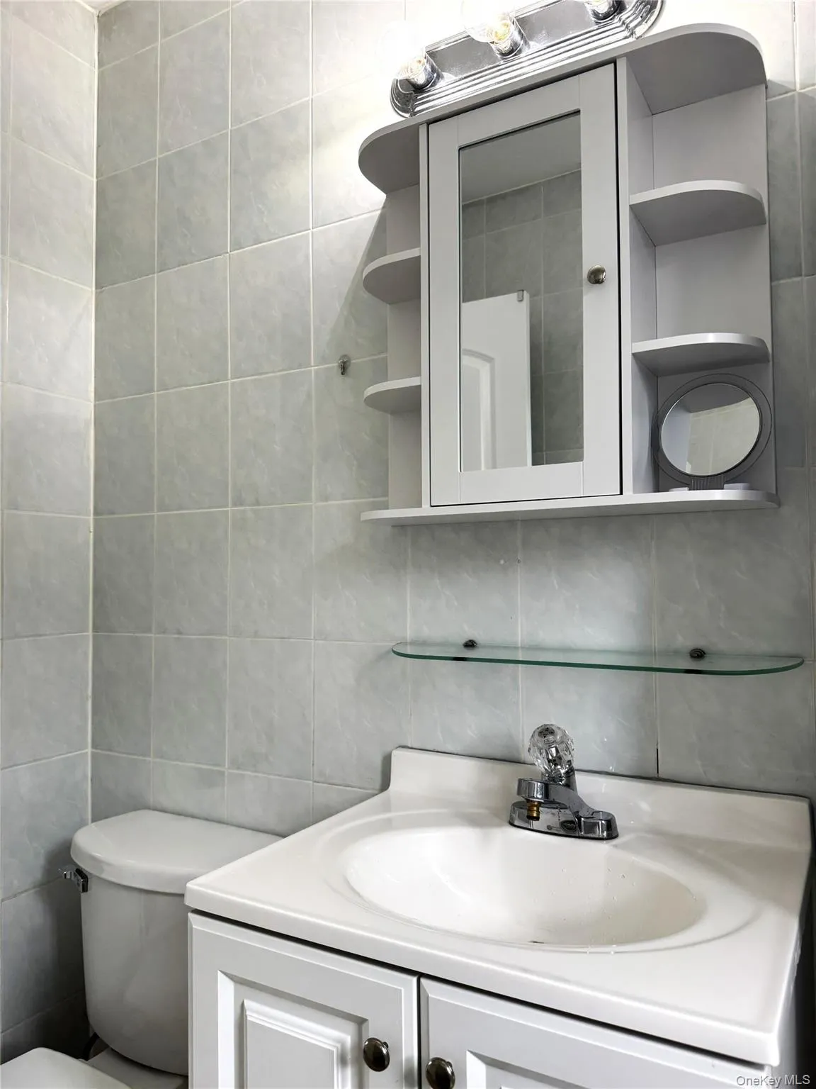 78-16 147th St, New York, NY, 2 Bedrooms Bedrooms, 5 Rooms Rooms,1 BathroomBathrooms,Residential,For Rent,147th St,0,1005146 78-16 147th St, New York, NY, 2 Bedrooms Bedrooms, 5 Rooms Rooms,1 BathroomBathrooms,Residential,For Rent,147th St,0,1005146