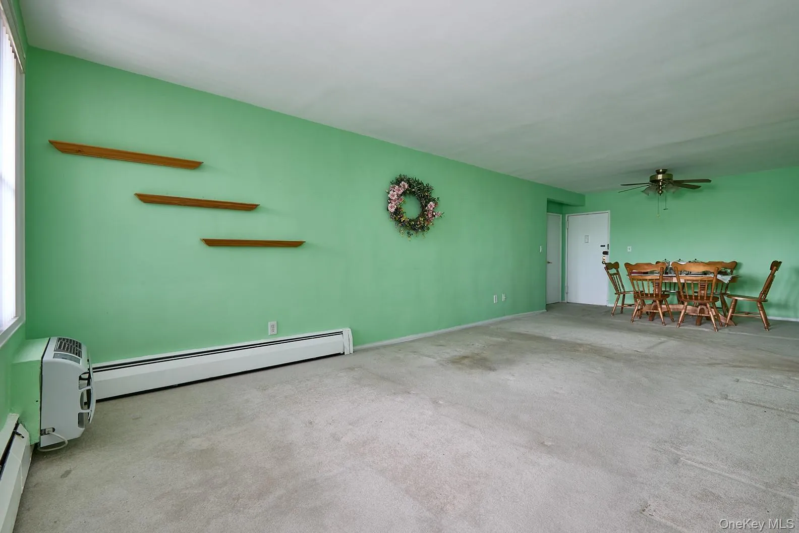 Living room or living/dining combo Living room or living/dining combo