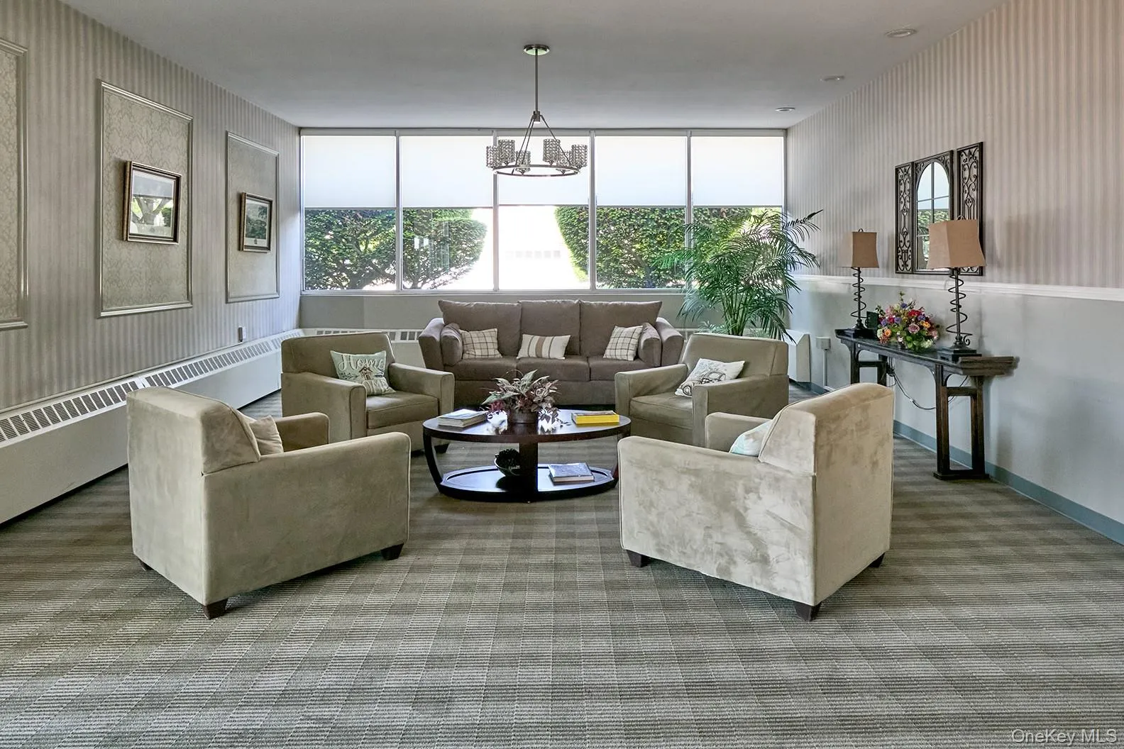Lobby/sitting area near laundry/elevator Lobby/sitting area near laundry/elevator