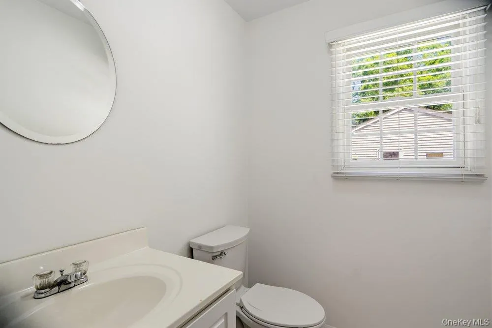 16 Gores Drive, Brookhaven, NY, 3 Bedrooms Bedrooms, 5 Rooms Rooms,2 BathroomsBathrooms,Residential,For Rent,Gores,0,1005149 16 Gores Drive, Brookhaven, NY, 3 Bedrooms Bedrooms, 5 Rooms Rooms,2 BathroomsBathrooms,Residential,For Rent,Gores,0,1005149