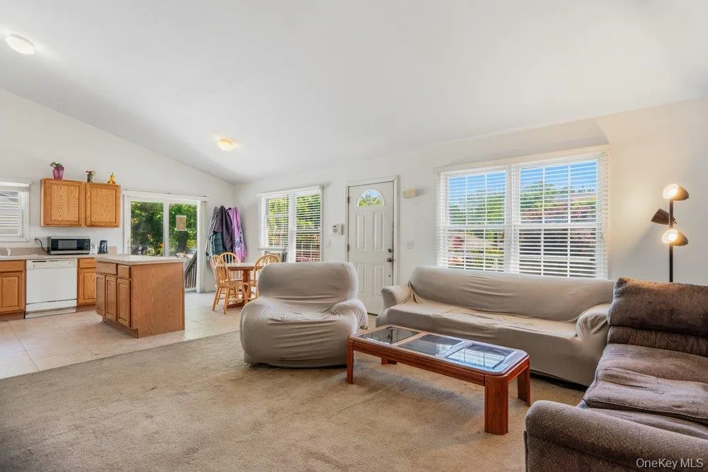 16 Gores Drive, Brookhaven, NY, 3 Bedrooms Bedrooms, 5 Rooms Rooms,2 BathroomsBathrooms,Residential,For Rent,Gores,0,1005149 16 Gores Drive, Brookhaven, NY, 3 Bedrooms Bedrooms, 5 Rooms Rooms,2 BathroomsBathrooms,Residential,For Rent,Gores,0,1005149