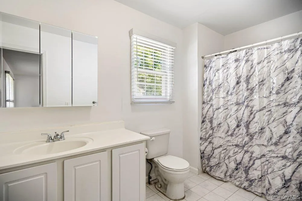 16 Gores Drive, Brookhaven, NY, 3 Bedrooms Bedrooms, 5 Rooms Rooms,2 BathroomsBathrooms,Residential,For Rent,Gores,0,1005149 16 Gores Drive, Brookhaven, NY, 3 Bedrooms Bedrooms, 5 Rooms Rooms,2 BathroomsBathrooms,Residential,For Rent,Gores,0,1005149