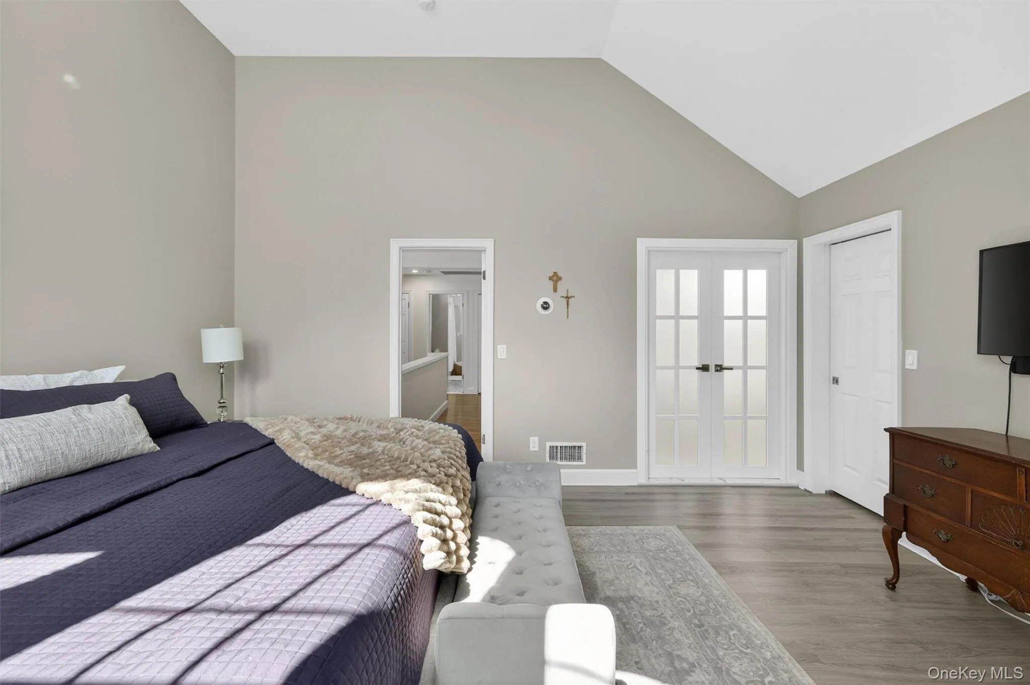 Double glass detailed door to Primary ensuite bathroom Double glass detailed door to Primary ensuite bathroom