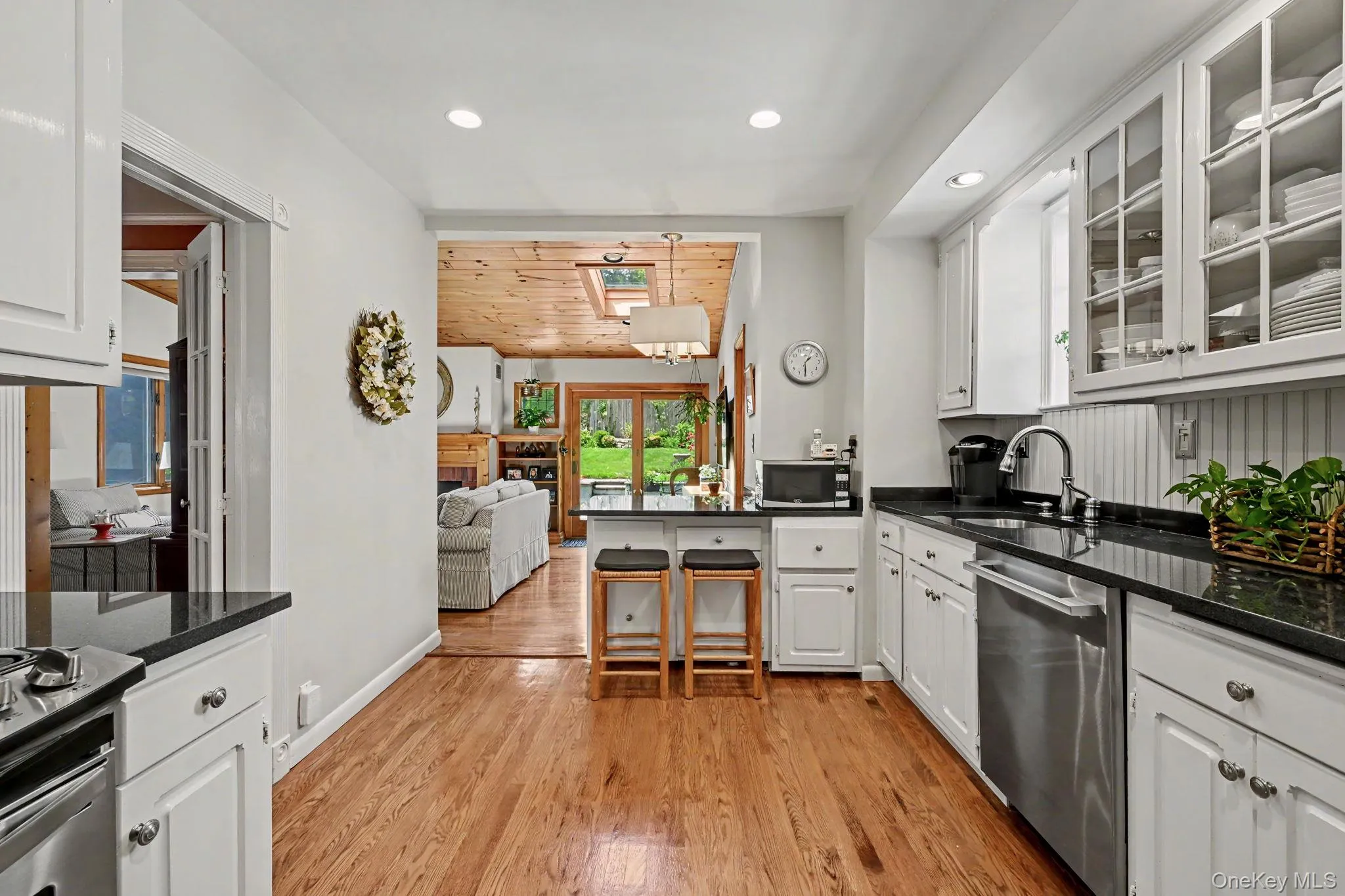 86 Lenox Avenue, Yonkers, NY, 3 Bedrooms Bedrooms, 7 Rooms Rooms,1 BathroomBathrooms,Residential,For Rent,Lenox,0,1005151 86 Lenox Avenue, Yonkers, NY, 3 Bedrooms Bedrooms, 7 Rooms Rooms,1 BathroomBathrooms,Residential,For Rent,Lenox,0,1005151