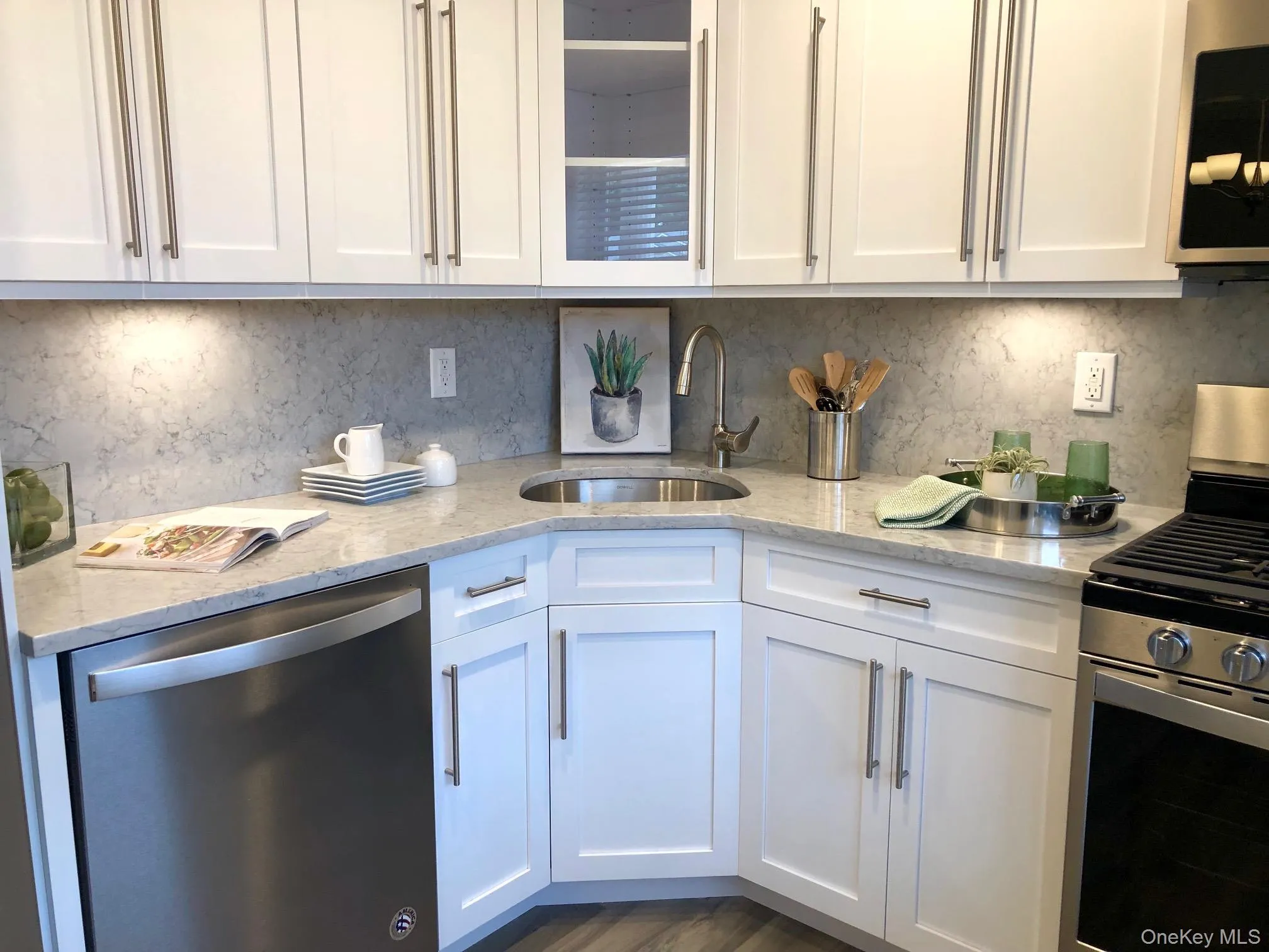 141 Terrace Road, Islip, NY, 1 Bedroom Bedrooms, 4 Rooms Rooms,1 BathroomBathrooms,Residential Lease,For Rent,Terrace,0,1005152 141 Terrace Road, Islip, NY, 1 Bedroom Bedrooms, 4 Rooms Rooms,1 BathroomBathrooms,Residential Lease,For Rent,Terrace,0,1005152