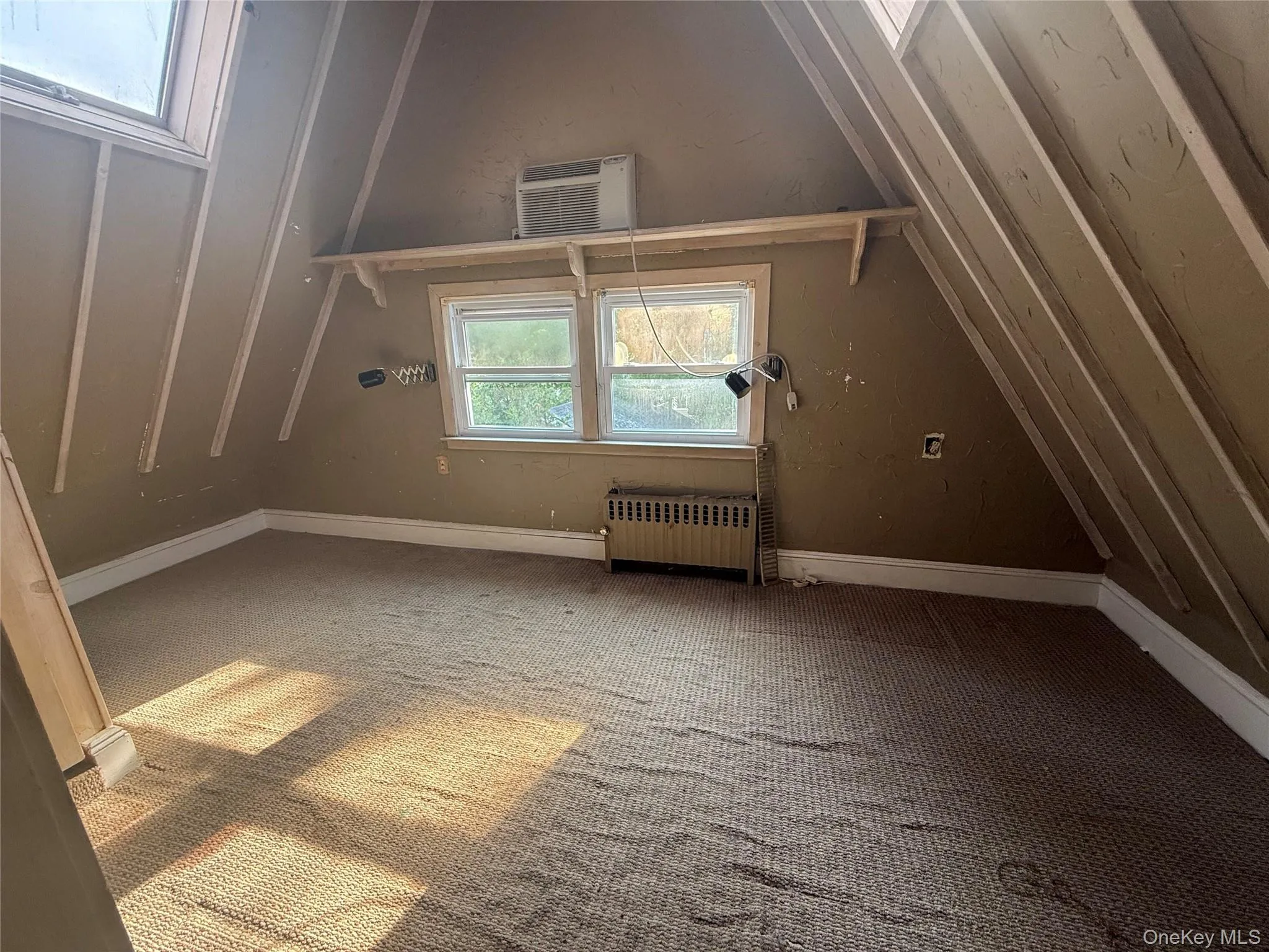 2nd Floor Side Bedroom 2nd Floor Side Bedroom