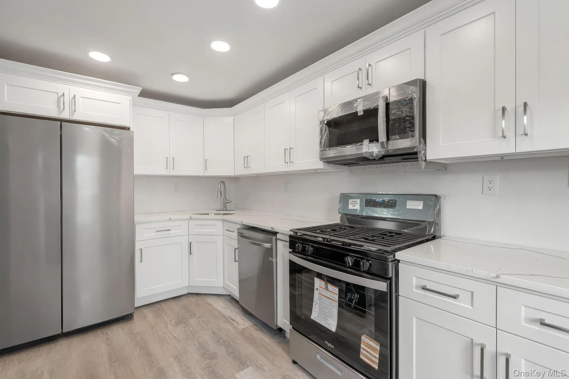 161 Baisley Avenue, Hempstead, NY, 2 Bedrooms Bedrooms, 5 Rooms Rooms,1 BathroomBathrooms,Residential,For Rent,Baisley,0,1005163 161 Baisley Avenue, Hempstead, NY, 2 Bedrooms Bedrooms, 5 Rooms Rooms,1 BathroomBathrooms,Residential,For Rent,Baisley,0,1005163