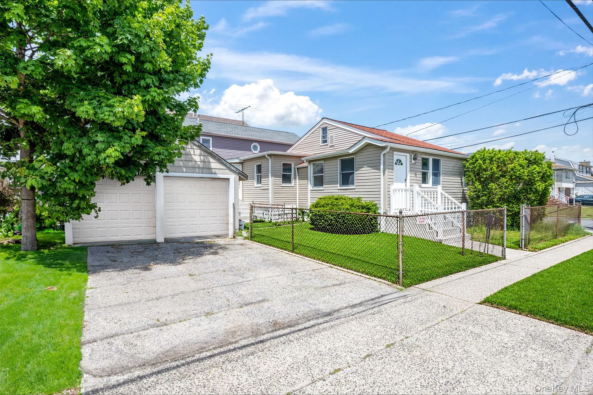 161 Baisley Avenue, Hempstead, NY, 2 Bedrooms Bedrooms, 5 Rooms Rooms,1 BathroomBathrooms,Residential,For Rent,Baisley,0,1005163 161 Baisley Avenue, Hempstead, NY, 2 Bedrooms Bedrooms, 5 Rooms Rooms,1 BathroomBathrooms,Residential,For Rent,Baisley,0,1005163