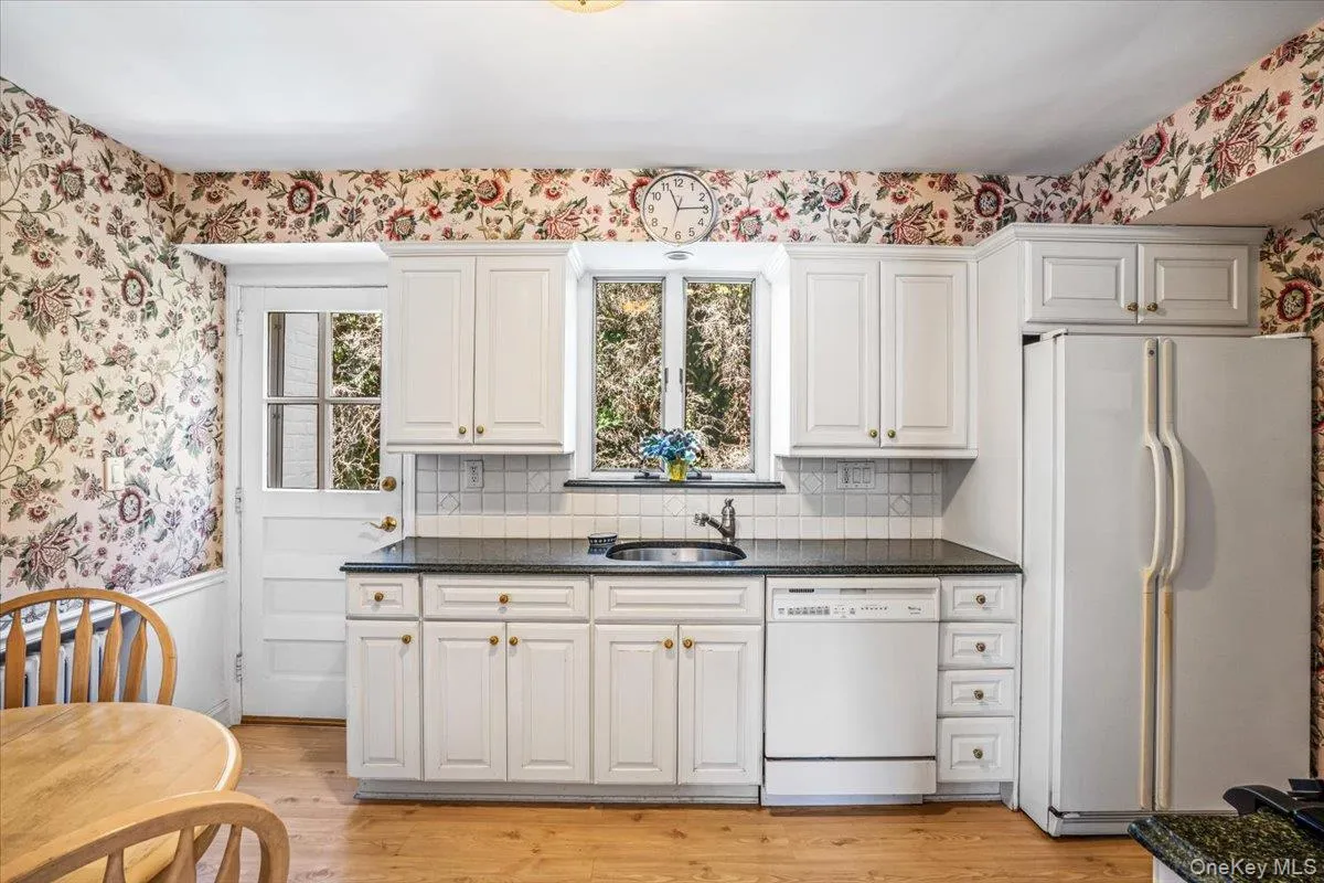 110 Knollwood Road, Hempstead, NY, 3 Bedrooms Bedrooms, 7 Rooms Rooms,1 BathroomBathrooms,Residential,For Rent,Knollwood,0,1005168 110 Knollwood Road, Hempstead, NY, 3 Bedrooms Bedrooms, 7 Rooms Rooms,1 BathroomBathrooms,Residential,For Rent,Knollwood,0,1005168