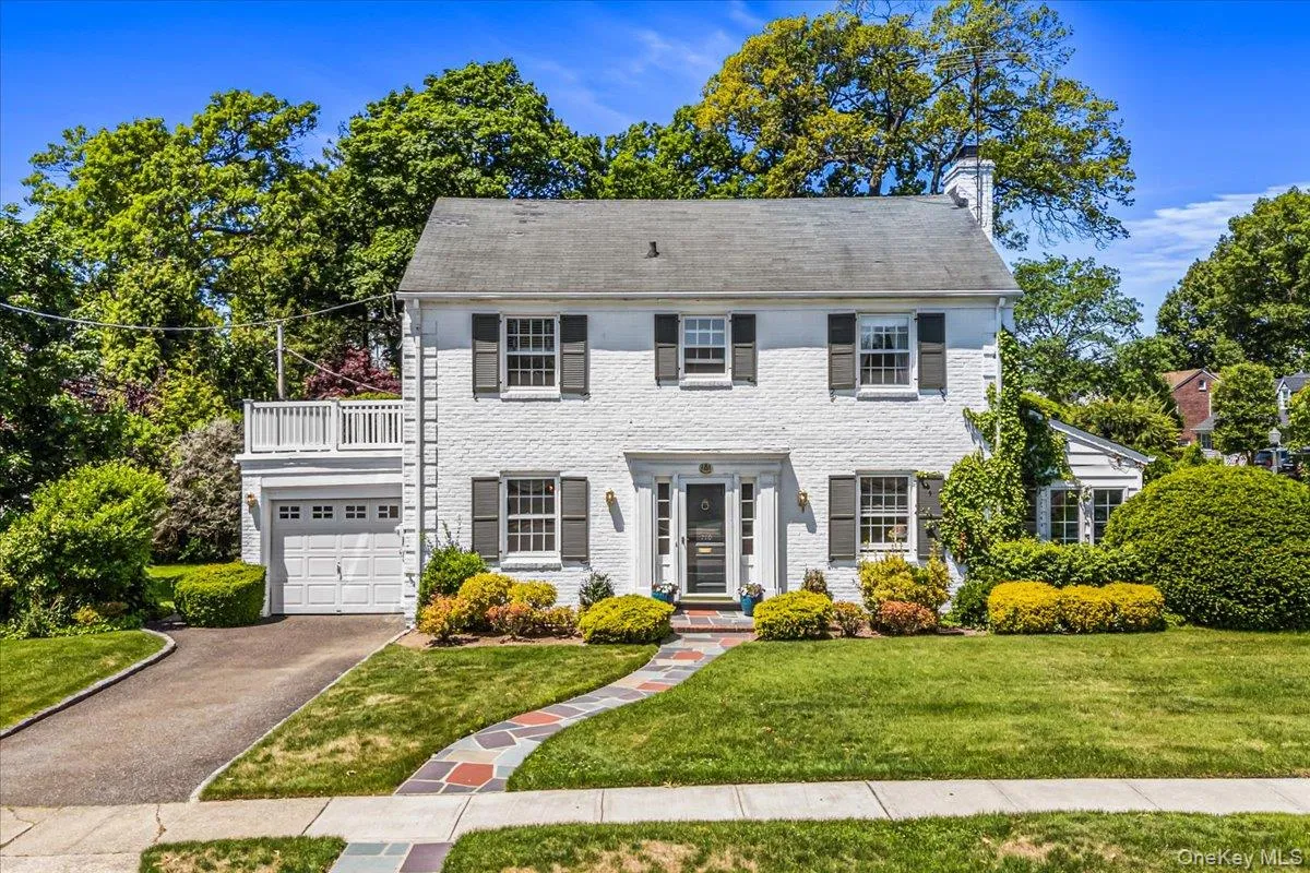 110 Knollwood Road, Hempstead, NY, 3 Bedrooms Bedrooms, 7 Rooms Rooms,1 BathroomBathrooms,Residential,For Rent,Knollwood,0,1005168 110 Knollwood Road, Hempstead, NY, 3 Bedrooms Bedrooms, 7 Rooms Rooms,1 BathroomBathrooms,Residential,For Rent,Knollwood,0,1005168