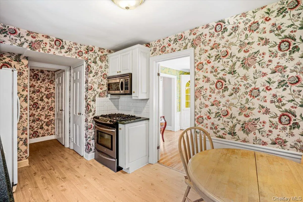 110 Knollwood Road, Hempstead, NY, 3 Bedrooms Bedrooms, 7 Rooms Rooms,1 BathroomBathrooms,Residential,For Rent,Knollwood,0,1005168 110 Knollwood Road, Hempstead, NY, 3 Bedrooms Bedrooms, 7 Rooms Rooms,1 BathroomBathrooms,Residential,For Rent,Knollwood,0,1005168