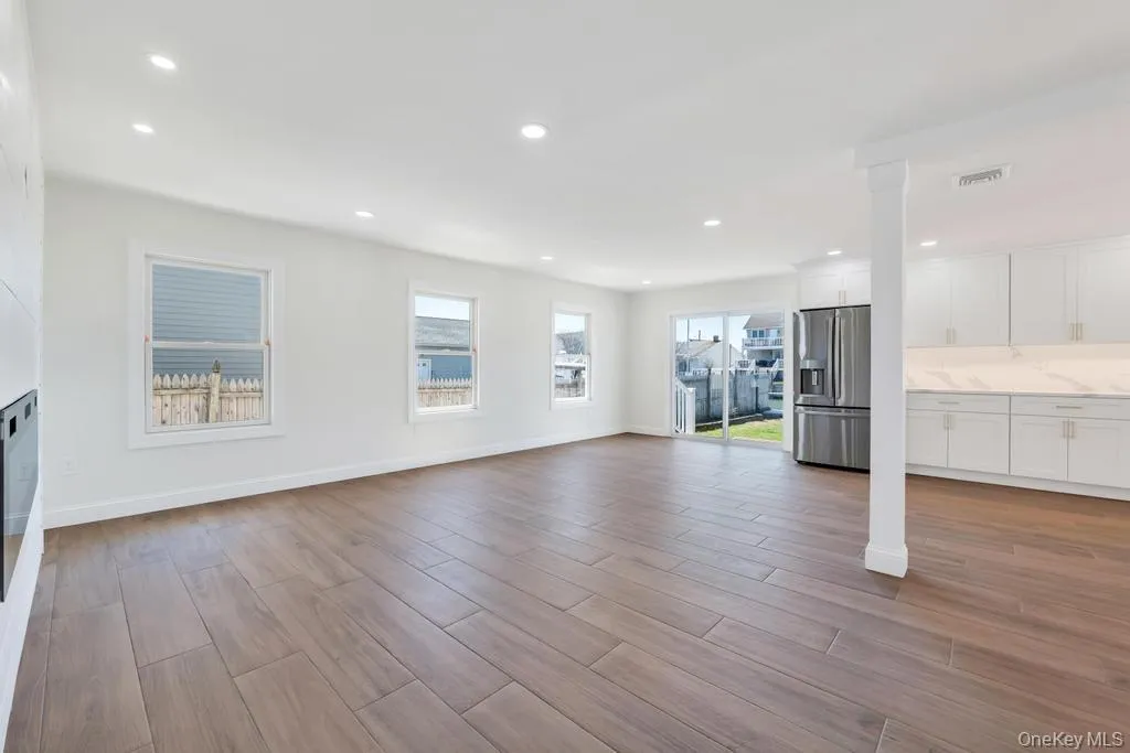 66 Lighthouse Road, Babylon, NY, 4 Bedrooms Bedrooms, 7 Rooms Rooms,3 BathroomsBathrooms,Residential,For Rent,Lighthouse,0,1005175 66 Lighthouse Road, Babylon, NY, 4 Bedrooms Bedrooms, 7 Rooms Rooms,3 BathroomsBathrooms,Residential,For Rent,Lighthouse,0,1005175