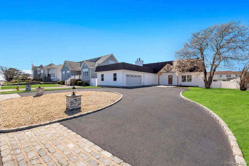 66 Lighthouse Road, Babylon, NY, 4 Bedrooms Bedrooms, 7 Rooms Rooms,3 BathroomsBathrooms,Residential,For Rent,Lighthouse,0,1005175 66 Lighthouse Road, Babylon, NY, 4 Bedrooms Bedrooms, 7 Rooms Rooms,3 BathroomsBathrooms,Residential,For Rent,Lighthouse,0,1005175