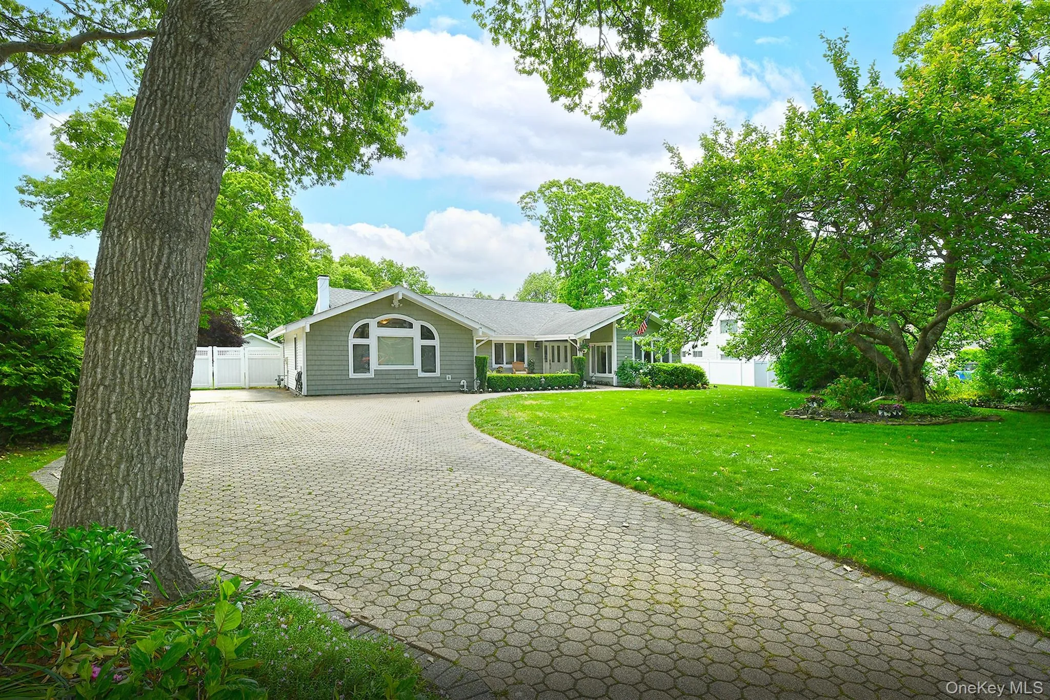 1019 Old Medford Avenue, Brookhaven, NY, 5 Bedrooms Bedrooms, 10 Rooms Rooms,3 BathroomsBathrooms,Residential,For Rent,Old Medford,0,1005179 1019 Old Medford Avenue, Brookhaven, NY, 5 Bedrooms Bedrooms, 10 Rooms Rooms,3 BathroomsBathrooms,Residential,For Rent,Old Medford,0,1005179