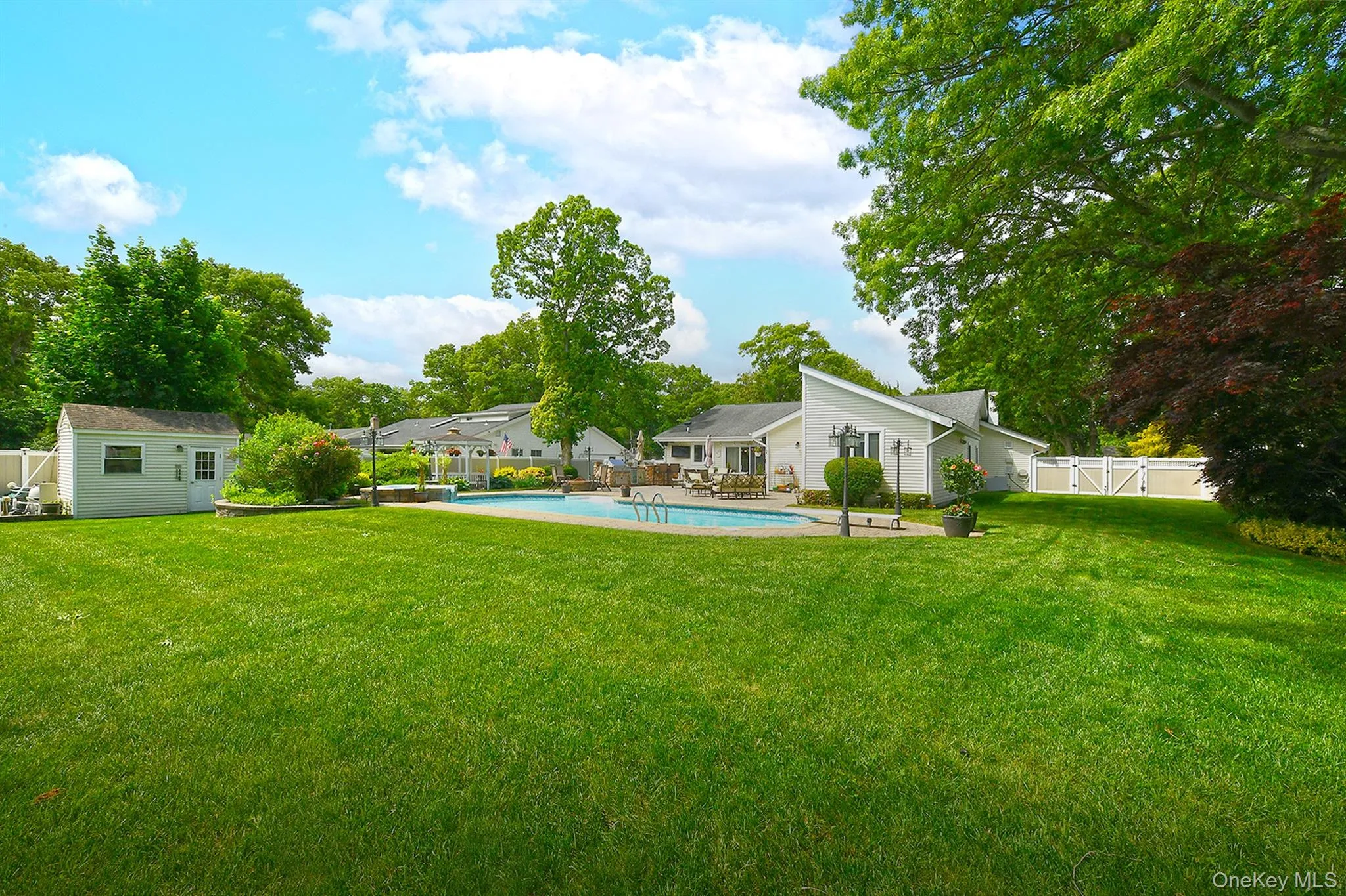 1019 Old Medford Avenue, Brookhaven, NY, 5 Bedrooms Bedrooms, 10 Rooms Rooms,3 BathroomsBathrooms,Residential,For Rent,Old Medford,0,1005179 1019 Old Medford Avenue, Brookhaven, NY, 5 Bedrooms Bedrooms, 10 Rooms Rooms,3 BathroomsBathrooms,Residential,For Rent,Old Medford,0,1005179
