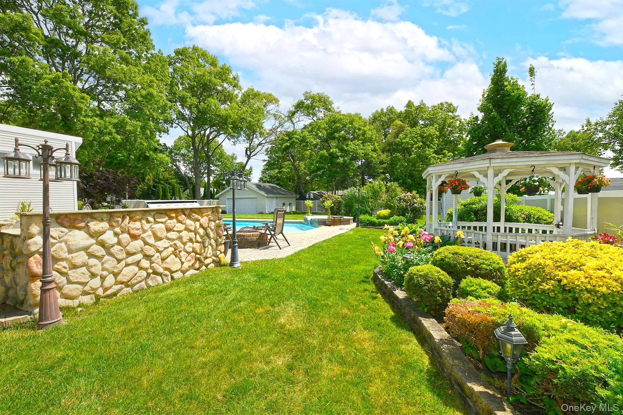 1019 Old Medford Avenue, Brookhaven, NY, 5 Bedrooms Bedrooms, 10 Rooms Rooms,3 BathroomsBathrooms,Residential,For Rent,Old Medford,0,1005179 1019 Old Medford Avenue, Brookhaven, NY, 5 Bedrooms Bedrooms, 10 Rooms Rooms,3 BathroomsBathrooms,Residential,For Rent,Old Medford,0,1005179