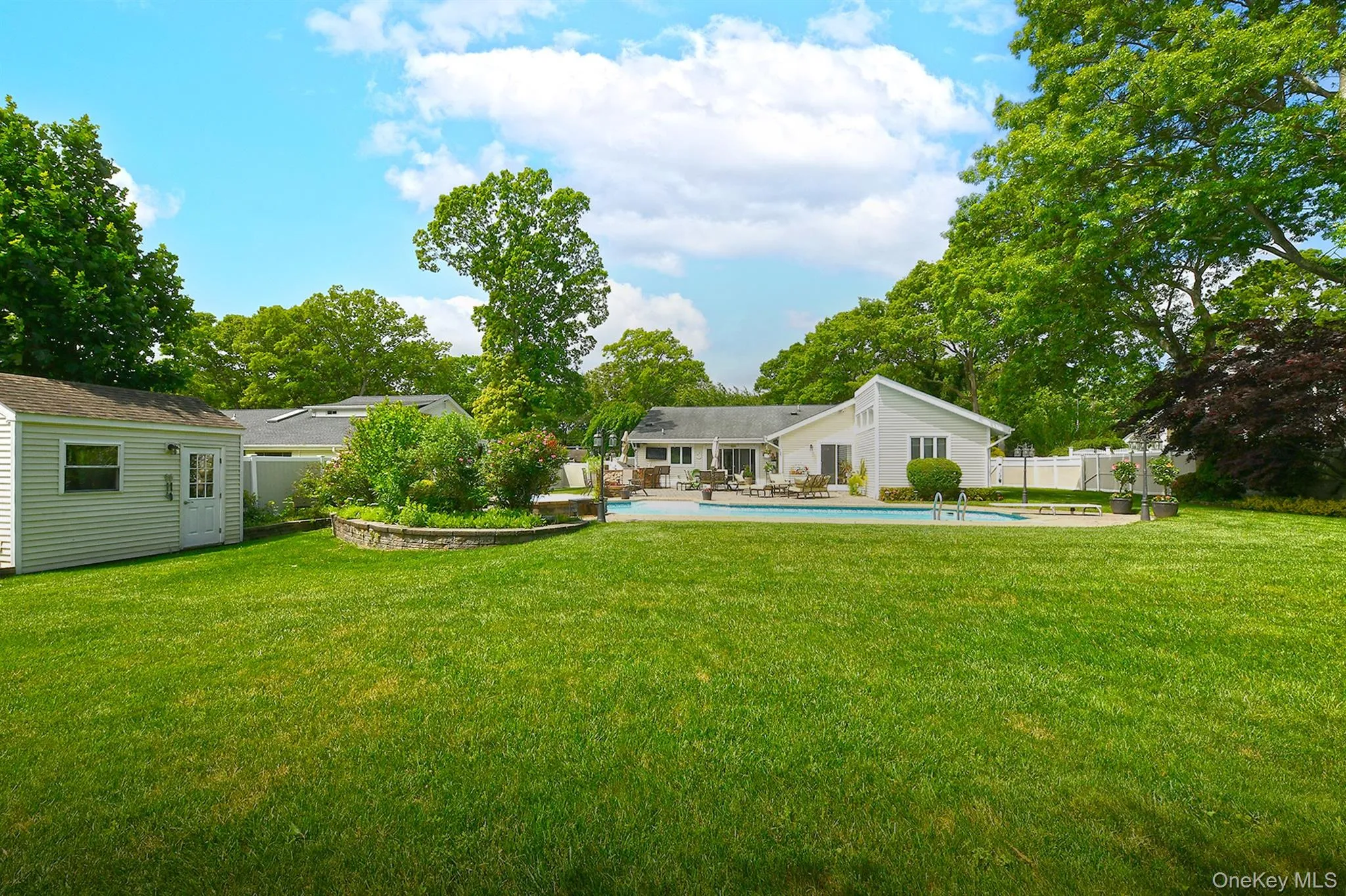 1019 Old Medford Avenue, Brookhaven, NY, 5 Bedrooms Bedrooms, 10 Rooms Rooms,3 BathroomsBathrooms,Residential,For Rent,Old Medford,0,1005179 1019 Old Medford Avenue, Brookhaven, NY, 5 Bedrooms Bedrooms, 10 Rooms Rooms,3 BathroomsBathrooms,Residential,For Rent,Old Medford,0,1005179
