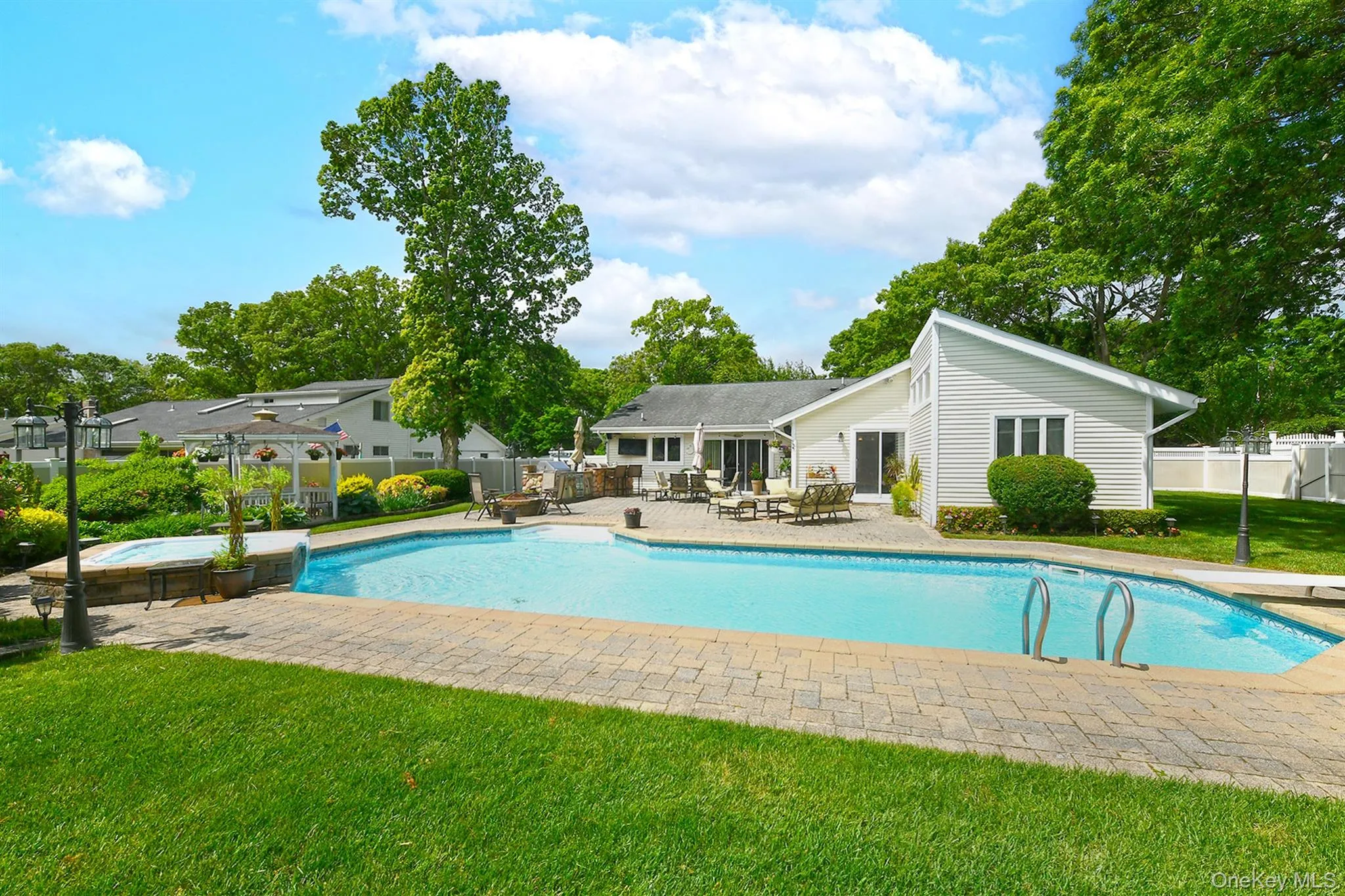 1019 Old Medford Avenue, Brookhaven, NY, 5 Bedrooms Bedrooms, 10 Rooms Rooms,3 BathroomsBathrooms,Residential,For Rent,Old Medford,0,1005179 1019 Old Medford Avenue, Brookhaven, NY, 5 Bedrooms Bedrooms, 10 Rooms Rooms,3 BathroomsBathrooms,Residential,For Rent,Old Medford,0,1005179