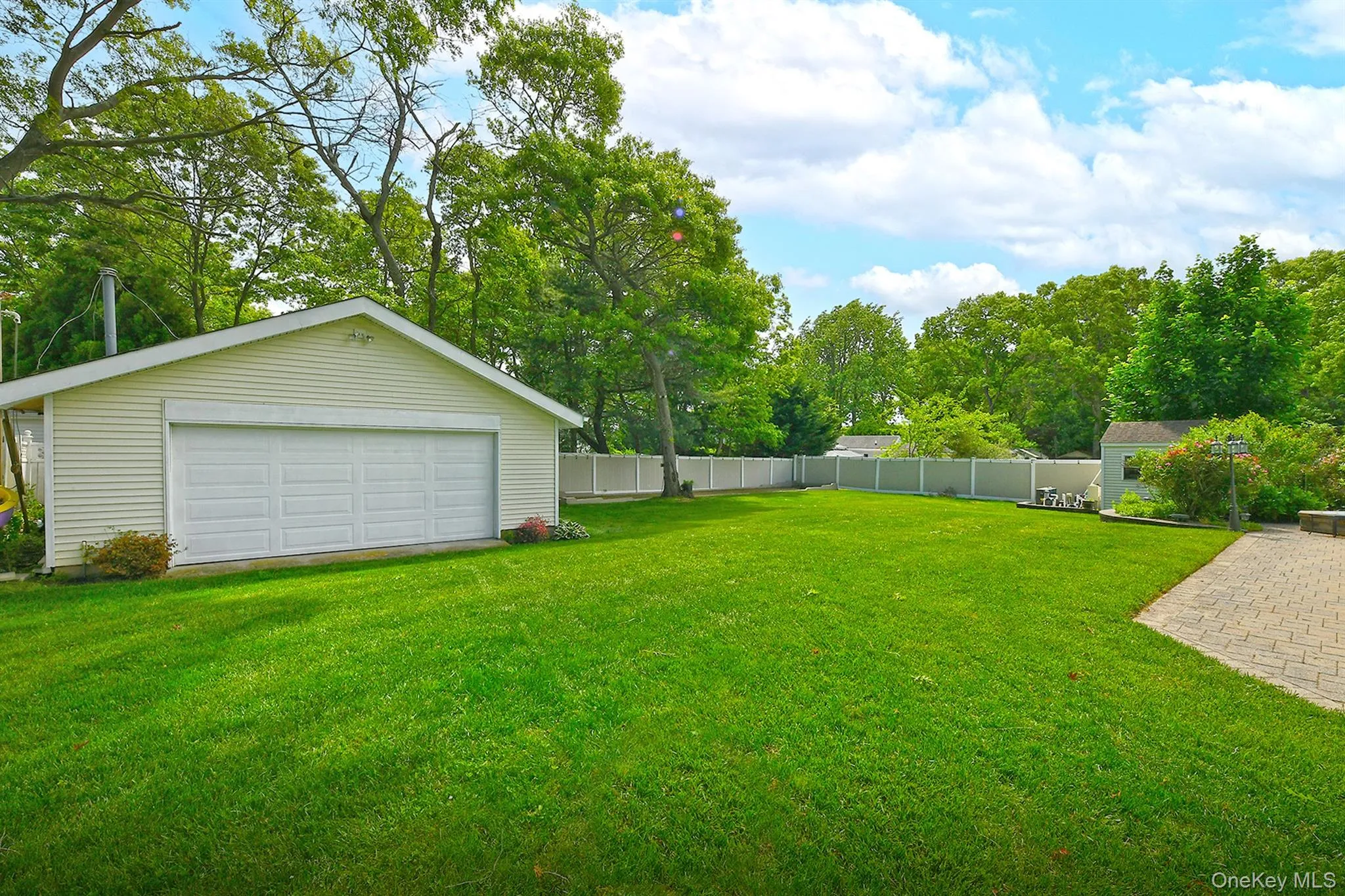 1019 Old Medford Avenue, Brookhaven, NY, 5 Bedrooms Bedrooms, 10 Rooms Rooms,3 BathroomsBathrooms,Residential,For Rent,Old Medford,0,1005179 1019 Old Medford Avenue, Brookhaven, NY, 5 Bedrooms Bedrooms, 10 Rooms Rooms,3 BathroomsBathrooms,Residential,For Rent,Old Medford,0,1005179