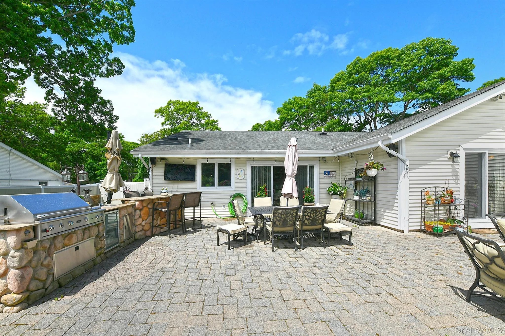 1019 Old Medford Avenue, Brookhaven, NY, 5 Bedrooms Bedrooms, 10 Rooms Rooms,3 BathroomsBathrooms,Residential,For Rent,Old Medford,0,1005179 1019 Old Medford Avenue, Brookhaven, NY, 5 Bedrooms Bedrooms, 10 Rooms Rooms,3 BathroomsBathrooms,Residential,For Rent,Old Medford,0,1005179