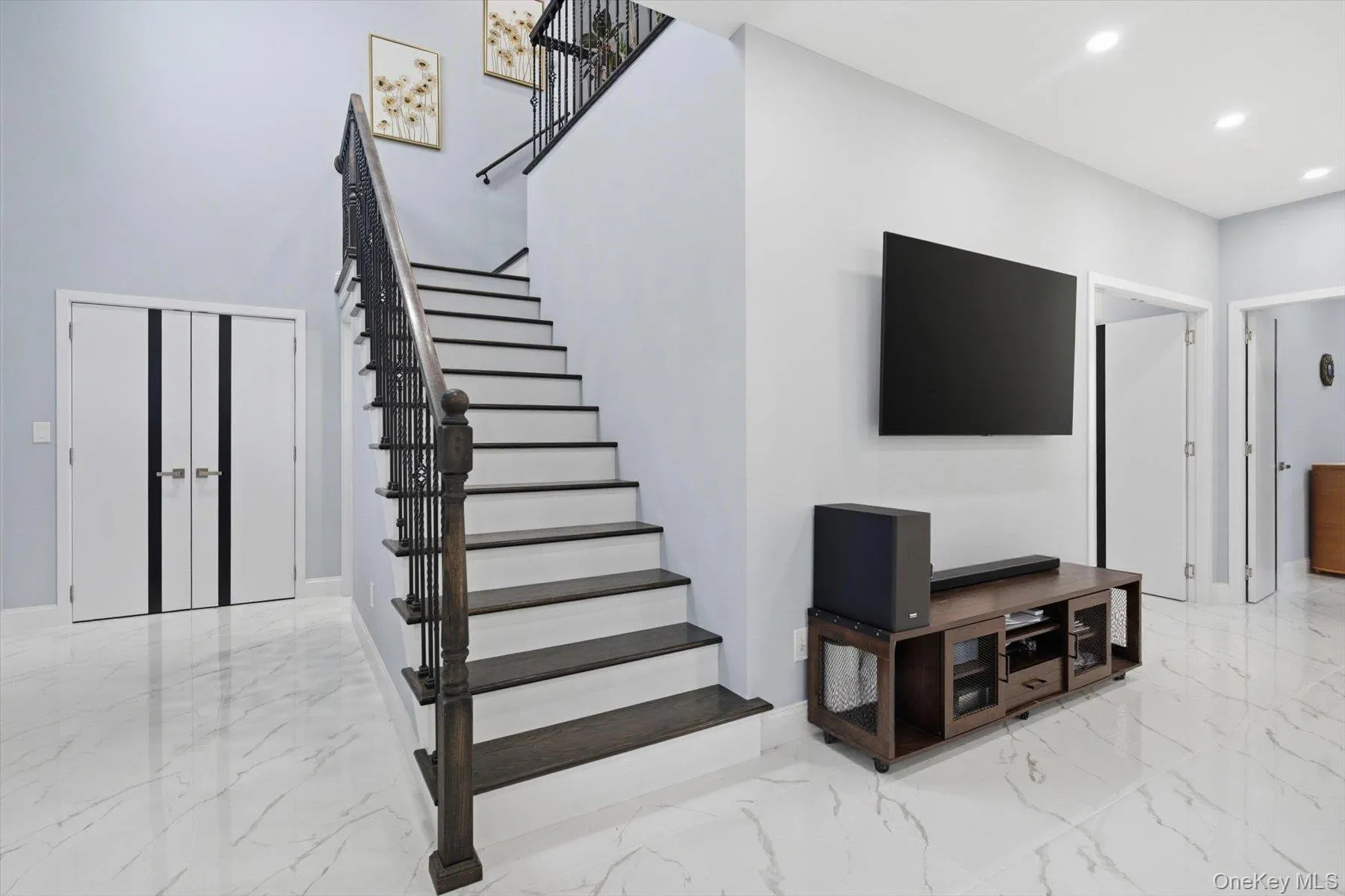 3563 Raven Street, Hempstead, NY, 5 Bedrooms Bedrooms, 8 Rooms Rooms,4 BathroomsBathrooms,Residential,For Rent,Raven,0,1005180 3563 Raven Street, Hempstead, NY, 5 Bedrooms Bedrooms, 8 Rooms Rooms,4 BathroomsBathrooms,Residential,For Rent,Raven,0,1005180
