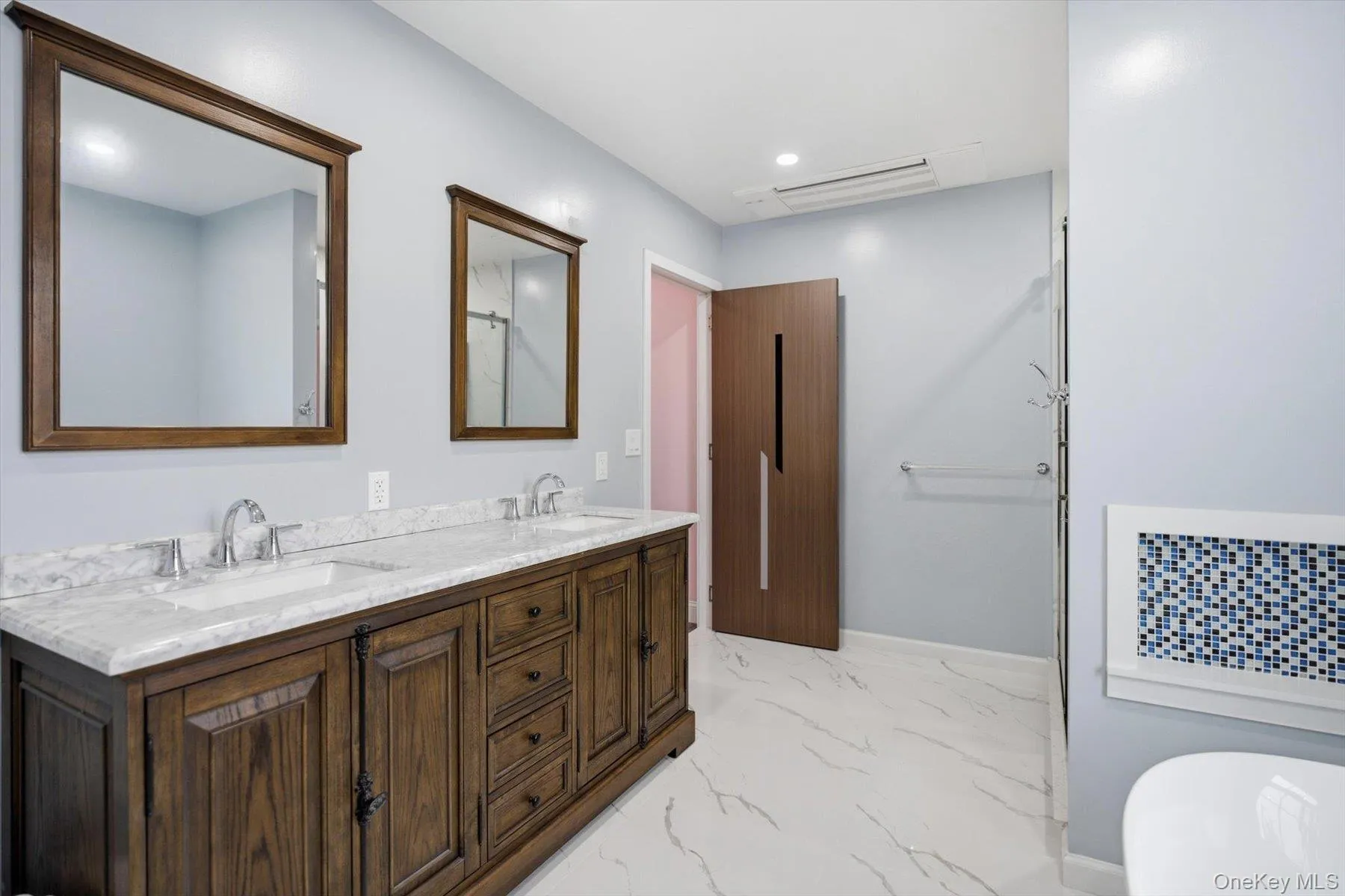3563 Raven Street, Hempstead, NY, 5 Bedrooms Bedrooms, 8 Rooms Rooms,4 BathroomsBathrooms,Residential,For Rent,Raven,0,1005180 3563 Raven Street, Hempstead, NY, 5 Bedrooms Bedrooms, 8 Rooms Rooms,4 BathroomsBathrooms,Residential,For Rent,Raven,0,1005180