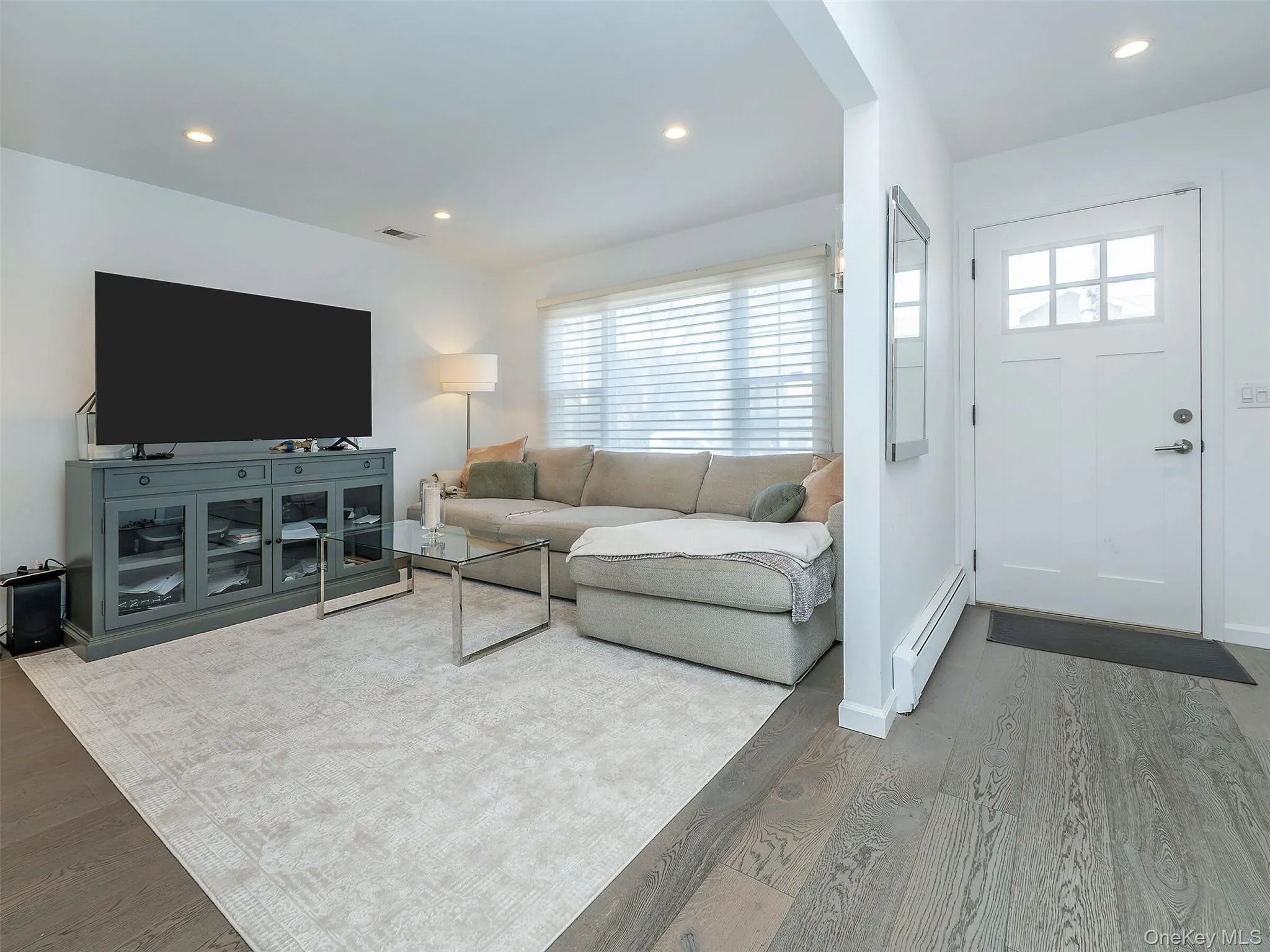 183 Soundview Drive, North Hempstead, NY, 4 Bedrooms Bedrooms, 8 Rooms Rooms,2 BathroomsBathrooms,Residential,For Rent,Soundview,0,1005181 183 Soundview Drive, North Hempstead, NY, 4 Bedrooms Bedrooms, 8 Rooms Rooms,2 BathroomsBathrooms,Residential,For Rent,Soundview,0,1005181