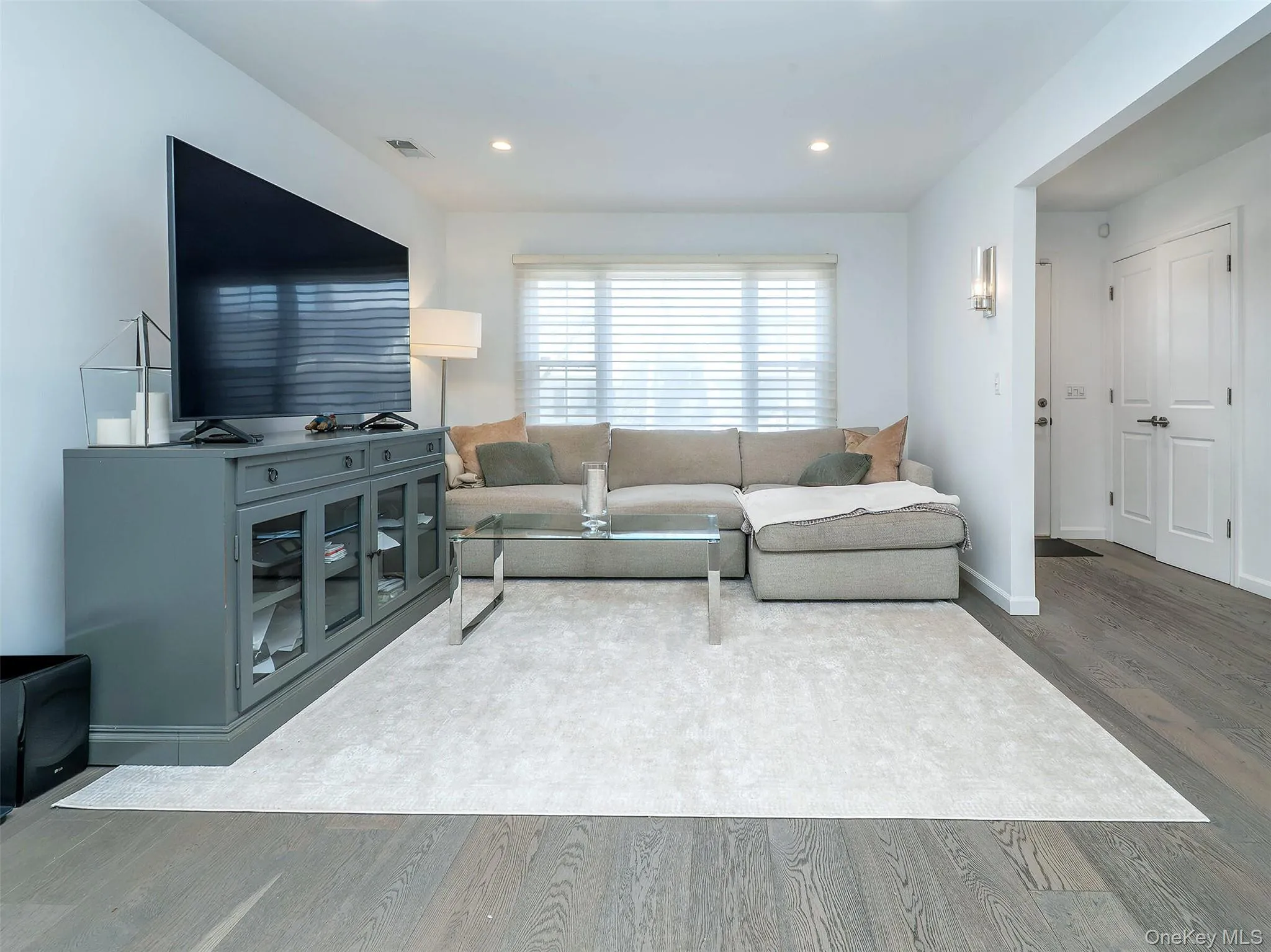 183 Soundview Drive, North Hempstead, NY, 4 Bedrooms Bedrooms, 8 Rooms Rooms,2 BathroomsBathrooms,Residential,For Rent,Soundview,0,1005181 183 Soundview Drive, North Hempstead, NY, 4 Bedrooms Bedrooms, 8 Rooms Rooms,2 BathroomsBathrooms,Residential,For Rent,Soundview,0,1005181