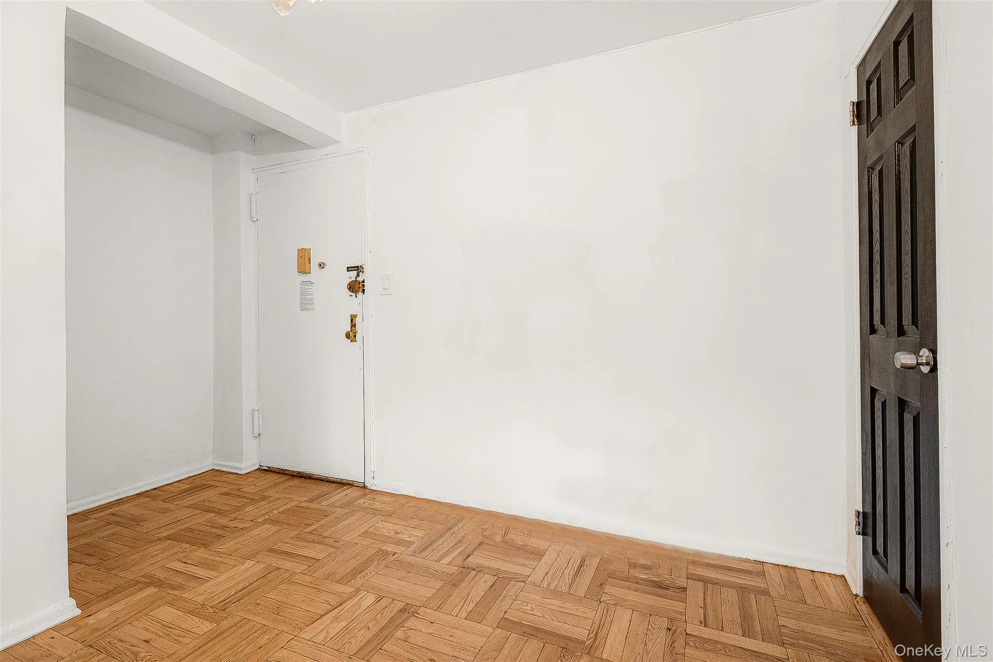 94-30 60th Avenue, New York, NY, 3 Bedrooms Bedrooms, 8 Rooms Rooms,1 BathroomBathrooms,Residential,For Rent,60th,0,1005186 94-30 60th Avenue, New York, NY, 3 Bedrooms Bedrooms, 8 Rooms Rooms,1 BathroomBathrooms,Residential,For Rent,60th,0,1005186