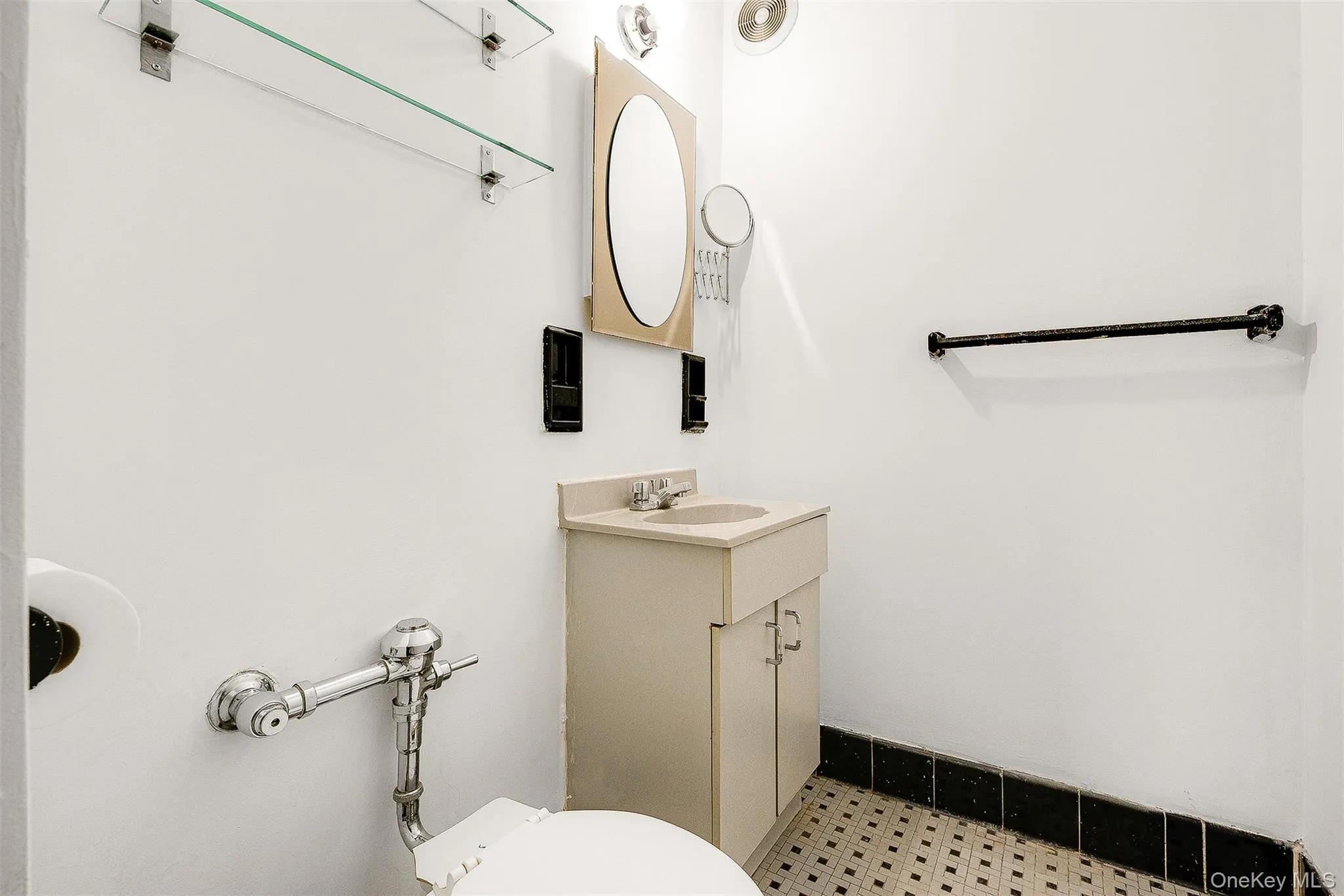 94-30 60th Avenue, New York, NY, 3 Bedrooms Bedrooms, 8 Rooms Rooms,1 BathroomBathrooms,Residential,For Rent,60th,0,1005186 94-30 60th Avenue, New York, NY, 3 Bedrooms Bedrooms, 8 Rooms Rooms,1 BathroomBathrooms,Residential,For Rent,60th,0,1005186
