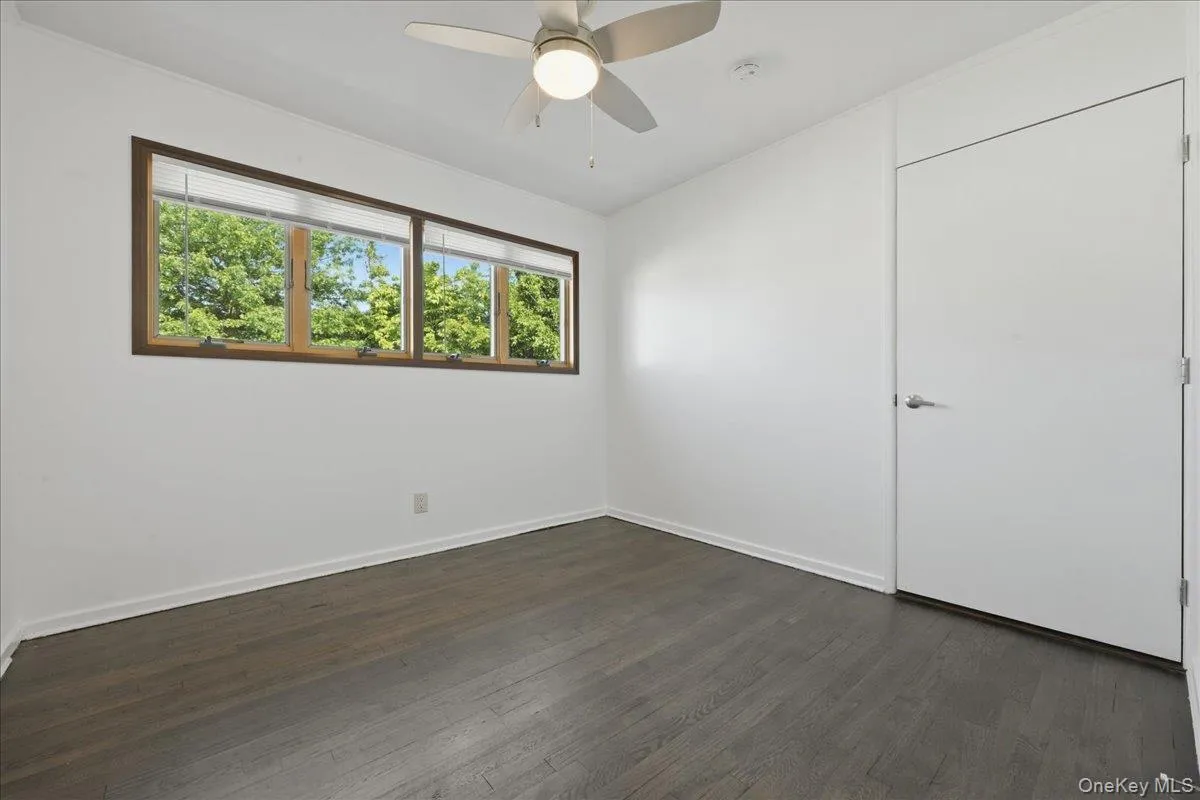 61 Hunter Lane, Oyster Bay, NY, 3 Bedrooms Bedrooms, 7 Rooms Rooms,1 BathroomBathrooms,Residential,For Rent,Hunter,0,1005189 61 Hunter Lane, Oyster Bay, NY, 3 Bedrooms Bedrooms, 7 Rooms Rooms,1 BathroomBathrooms,Residential,For Rent,Hunter,0,1005189