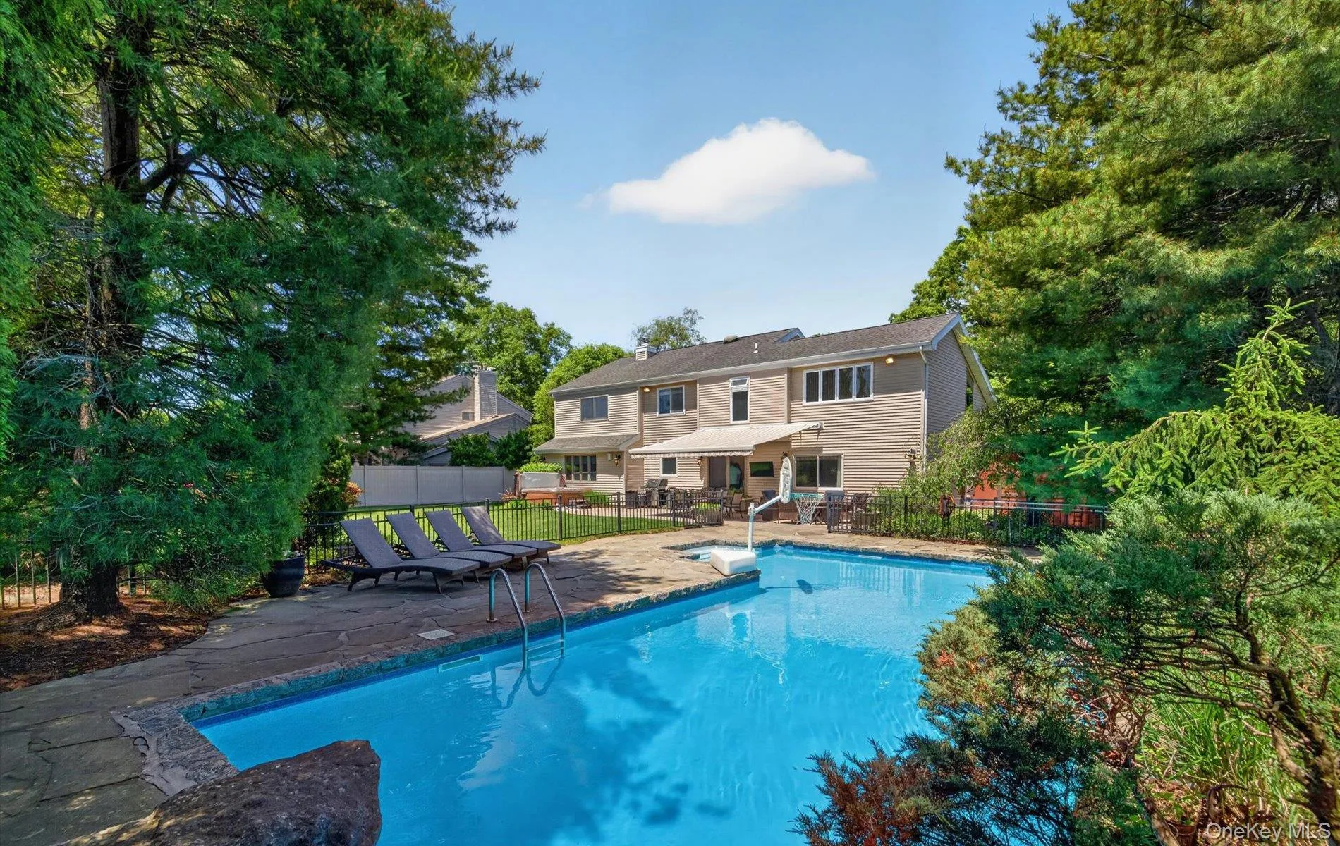 Fenced PoolWaterfall SaltwaterHeated -Gas Heat Fenced PoolWaterfall SaltwaterHeated -Gas Heat