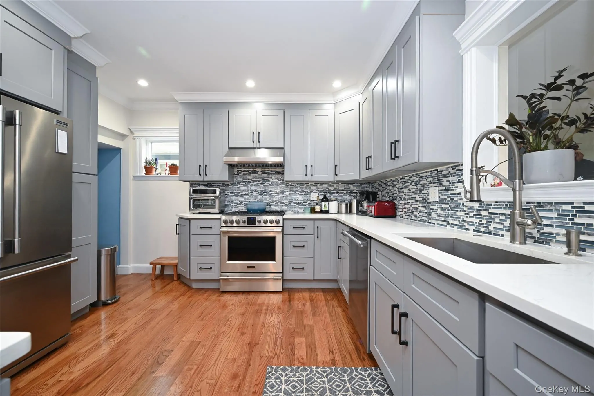 219-07 101st Avenue, New York, NY, 3 Bedrooms Bedrooms, 10 Rooms Rooms,2 BathroomsBathrooms,Residential,For Rent,101st,0,1005191 219-07 101st Avenue, New York, NY, 3 Bedrooms Bedrooms, 10 Rooms Rooms,2 BathroomsBathrooms,Residential,For Rent,101st,0,1005191