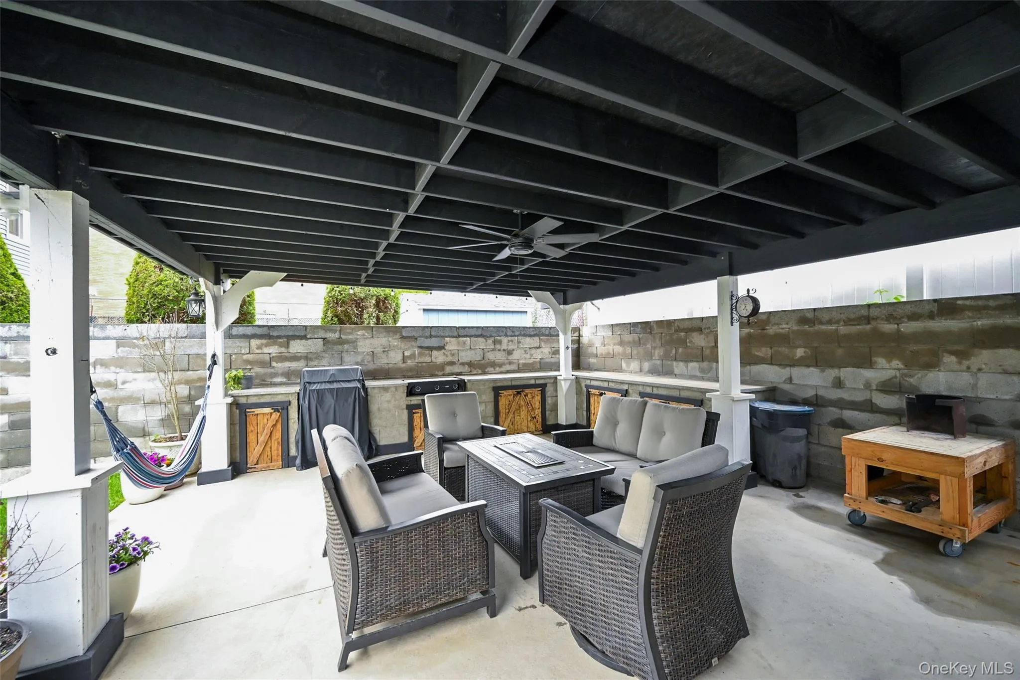 219-07 101st Avenue, New York, NY, 3 Bedrooms Bedrooms, 10 Rooms Rooms,2 BathroomsBathrooms,Residential,For Rent,101st,0,1005191 219-07 101st Avenue, New York, NY, 3 Bedrooms Bedrooms, 10 Rooms Rooms,2 BathroomsBathrooms,Residential,For Rent,101st,0,1005191