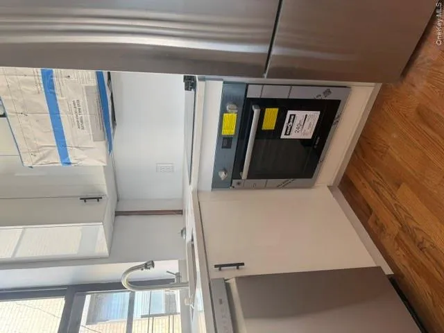 4260 Broadway, New York, NY, 3 Bedrooms Bedrooms, 5 Rooms Rooms,1 BathroomBathrooms,Residential Lease,For Rent,Broadway,0,1005193 4260 Broadway, New York, NY, 3 Bedrooms Bedrooms, 5 Rooms Rooms,1 BathroomBathrooms,Residential Lease,For Rent,Broadway,0,1005193