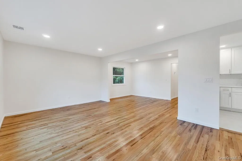 46 Jamaica Avenue, Babylon, NY, 4 Bedrooms Bedrooms, 9 Rooms Rooms,2 BathroomsBathrooms,Residential,For Rent,Jamaica,0,1005202 46 Jamaica Avenue, Babylon, NY, 4 Bedrooms Bedrooms, 9 Rooms Rooms,2 BathroomsBathrooms,Residential,For Rent,Jamaica,0,1005202