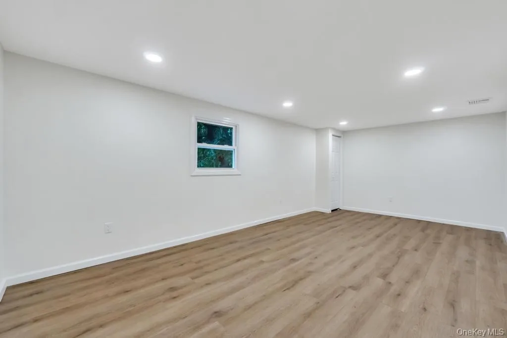 46 Jamaica Avenue, Babylon, NY, 4 Bedrooms Bedrooms, 9 Rooms Rooms,2 BathroomsBathrooms,Residential,For Rent,Jamaica,0,1005202 46 Jamaica Avenue, Babylon, NY, 4 Bedrooms Bedrooms, 9 Rooms Rooms,2 BathroomsBathrooms,Residential,For Rent,Jamaica,0,1005202