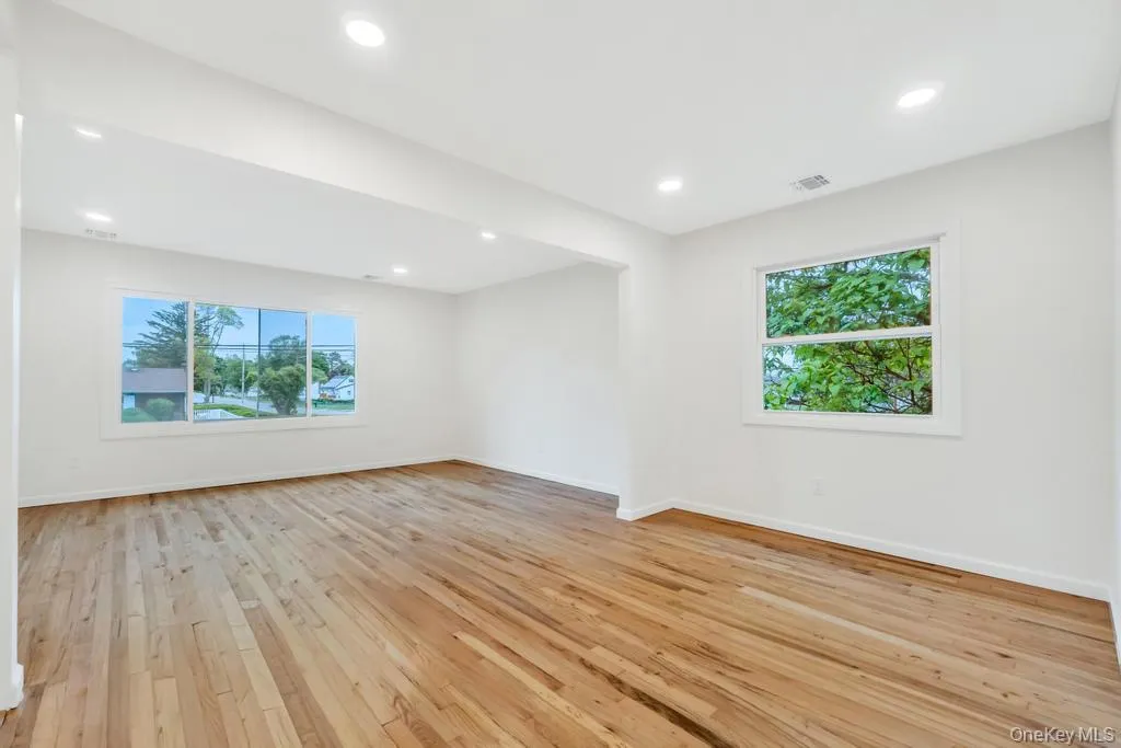 46 Jamaica Avenue, Babylon, NY, 4 Bedrooms Bedrooms, 9 Rooms Rooms,2 BathroomsBathrooms,Residential,For Rent,Jamaica,0,1005202 46 Jamaica Avenue, Babylon, NY, 4 Bedrooms Bedrooms, 9 Rooms Rooms,2 BathroomsBathrooms,Residential,For Rent,Jamaica,0,1005202