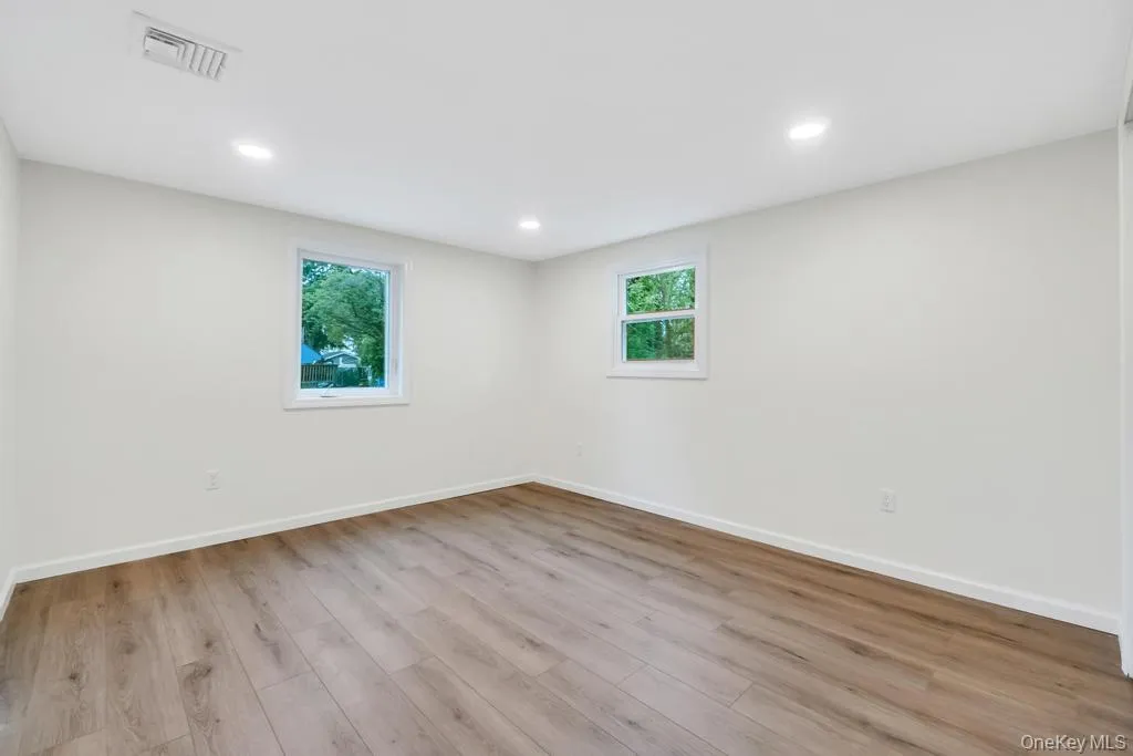 46 Jamaica Avenue, Babylon, NY, 4 Bedrooms Bedrooms, 9 Rooms Rooms,2 BathroomsBathrooms,Residential,For Rent,Jamaica,0,1005202 46 Jamaica Avenue, Babylon, NY, 4 Bedrooms Bedrooms, 9 Rooms Rooms,2 BathroomsBathrooms,Residential,For Rent,Jamaica,0,1005202