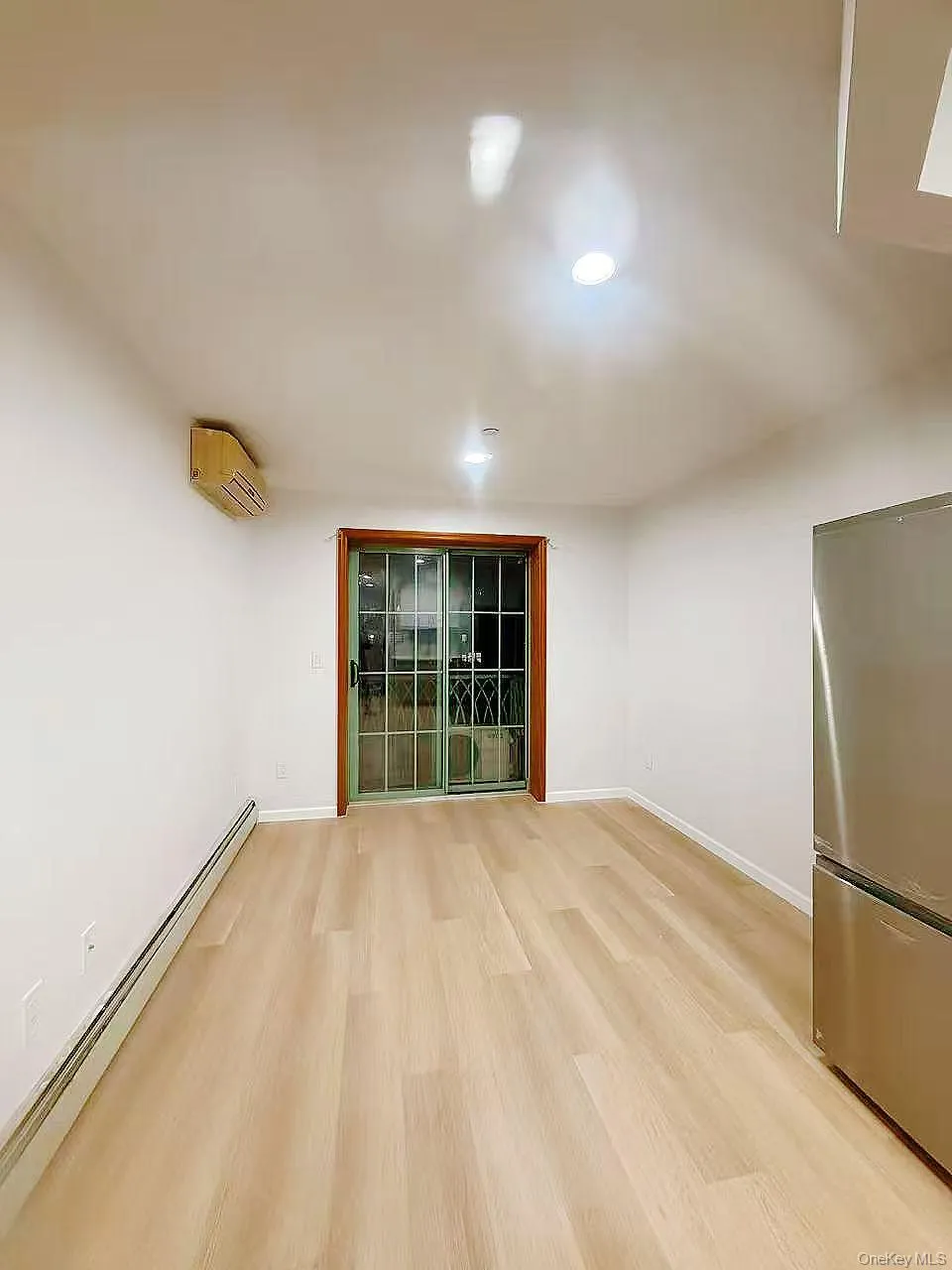 134-43 Maple Avenue, New York, NY, 1 Bedroom Bedrooms, 4 Rooms Rooms,1 BathroomBathrooms,Residential,For Rent,Maple,0,1005204 134-43 Maple Avenue, New York, NY, 1 Bedroom Bedrooms, 4 Rooms Rooms,1 BathroomBathrooms,Residential,For Rent,Maple,0,1005204