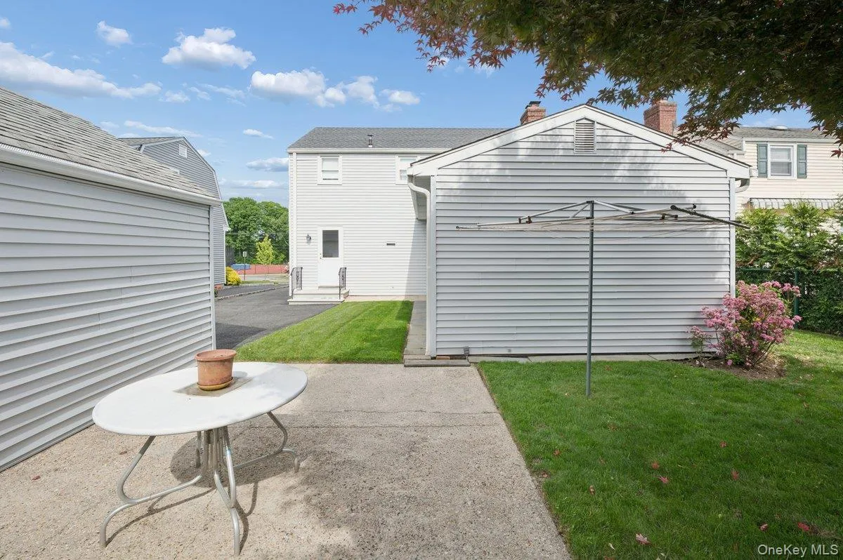 21 Hayes Drive, Eastchester, NY, 4 Bedrooms Bedrooms, 7 Rooms Rooms,2 BathroomsBathrooms,Residential,For Rent,Hayes,0,1005205 21 Hayes Drive, Eastchester, NY, 4 Bedrooms Bedrooms, 7 Rooms Rooms,2 BathroomsBathrooms,Residential,For Rent,Hayes,0,1005205